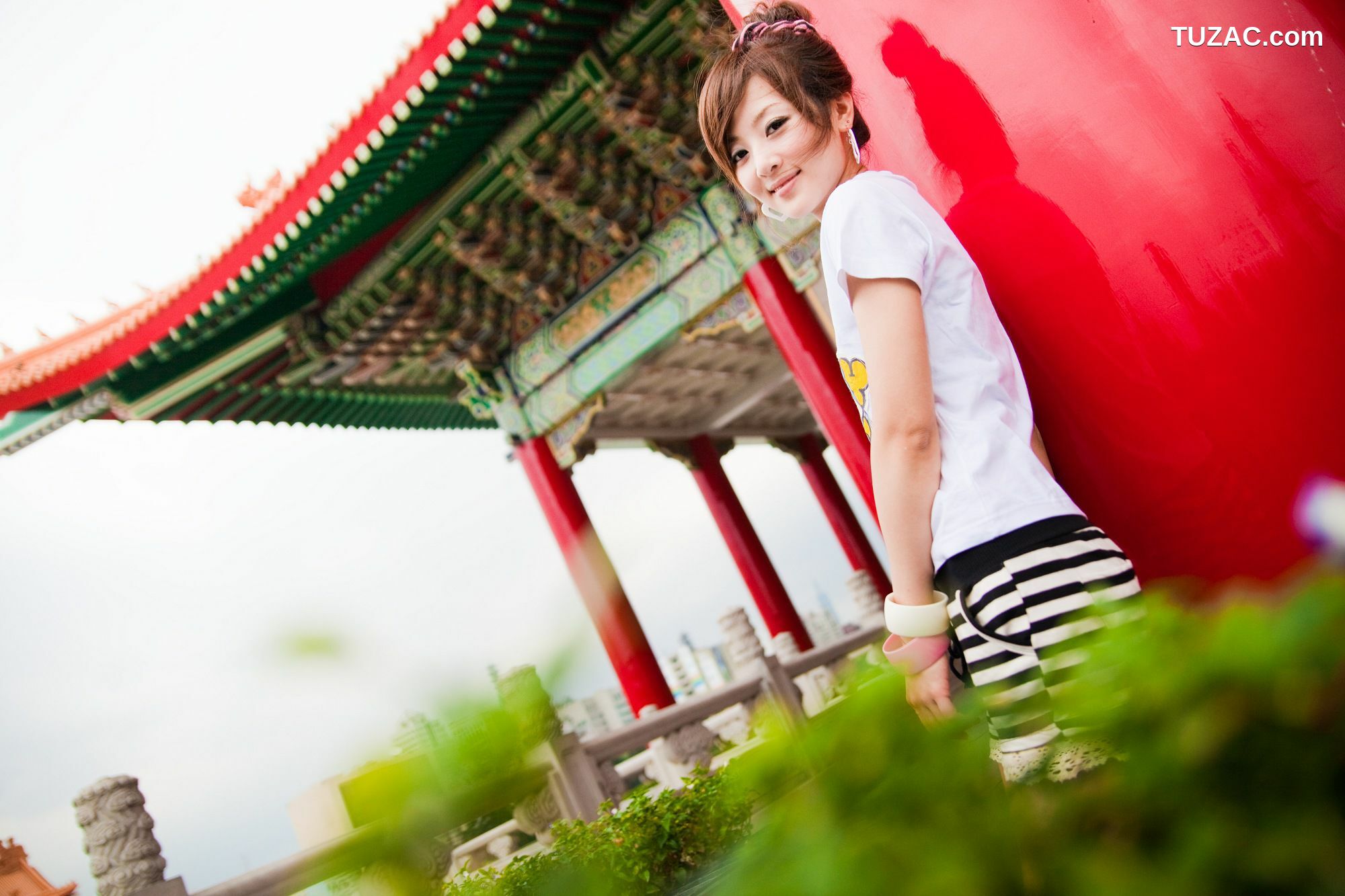 台湾正妹_果子MM(张凯洁)《西門町+植物園+中正紀念堂》外拍写真集