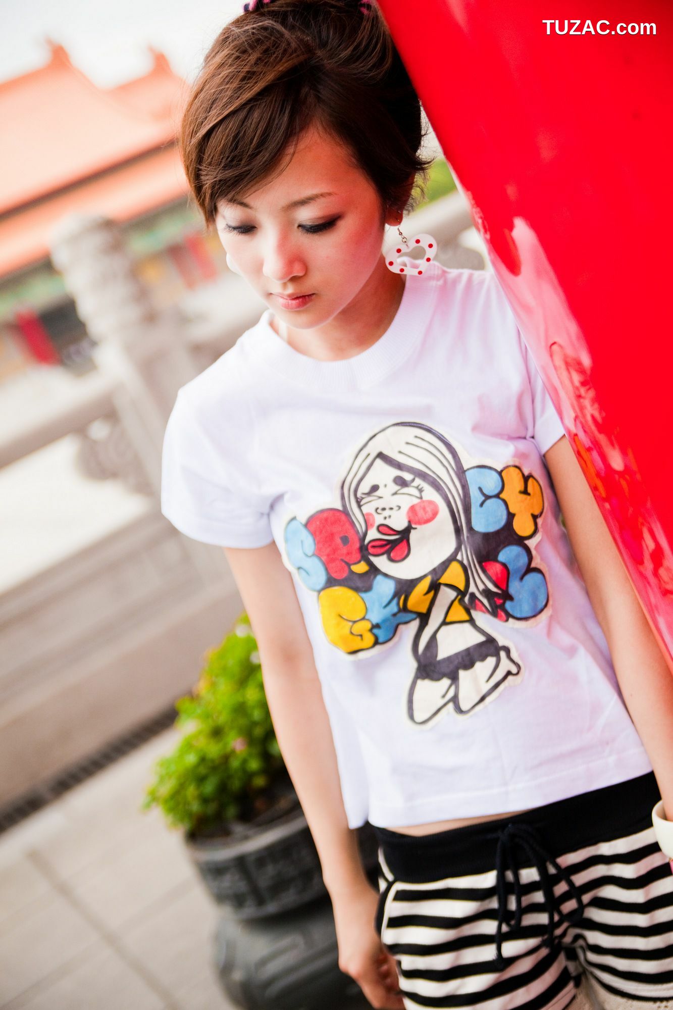 台湾正妹_果子MM(张凯洁)《西門町+植物園+中正紀念堂》外拍写真集