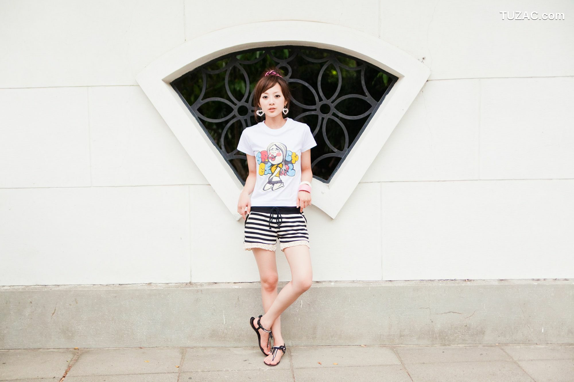 台湾正妹_果子MM(张凯洁)《西門町+植物園+中正紀念堂》外拍写真集