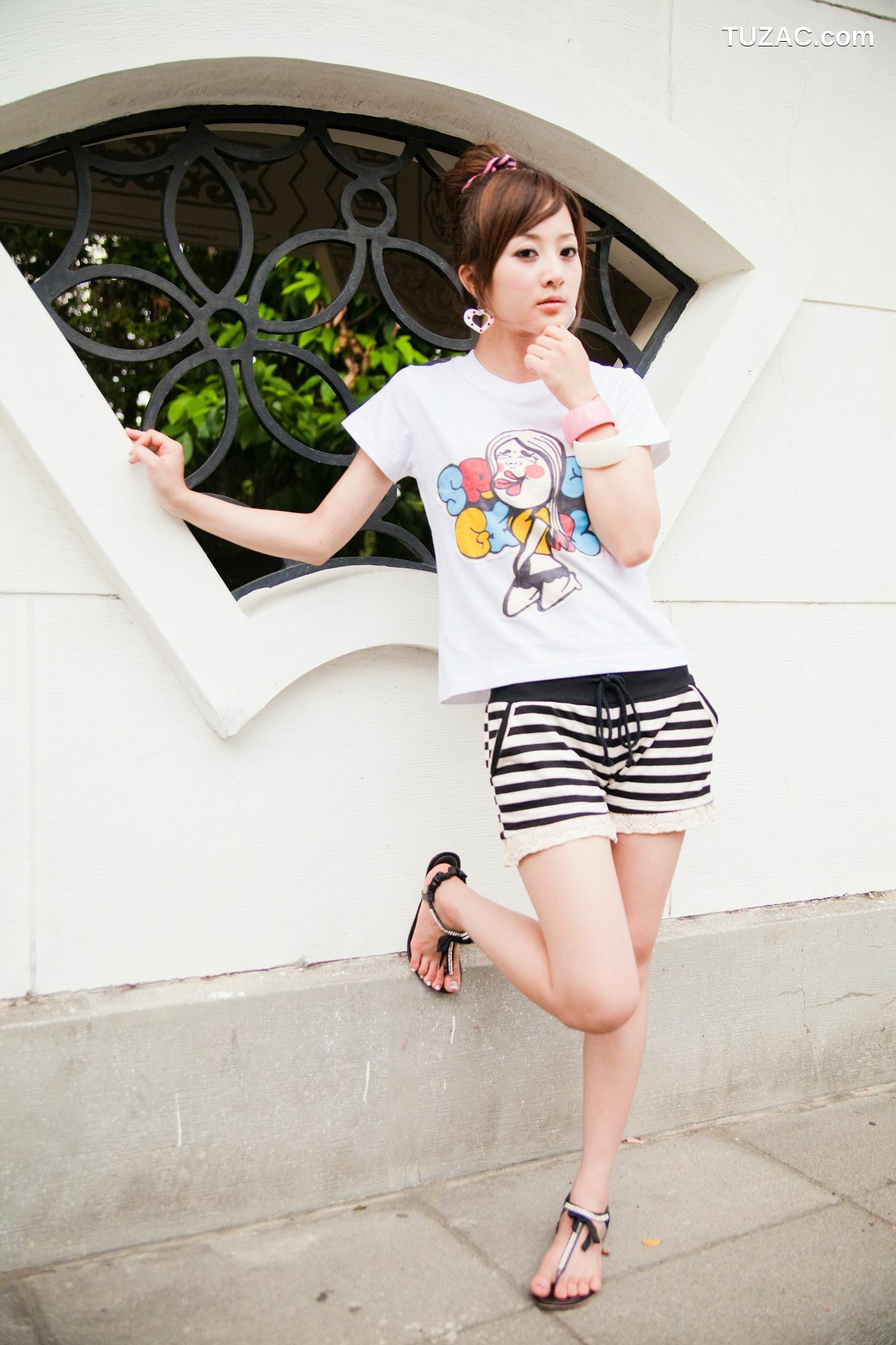 台湾正妹_果子MM(张凯洁)《西門町+植物園+中正紀念堂》外拍写真集