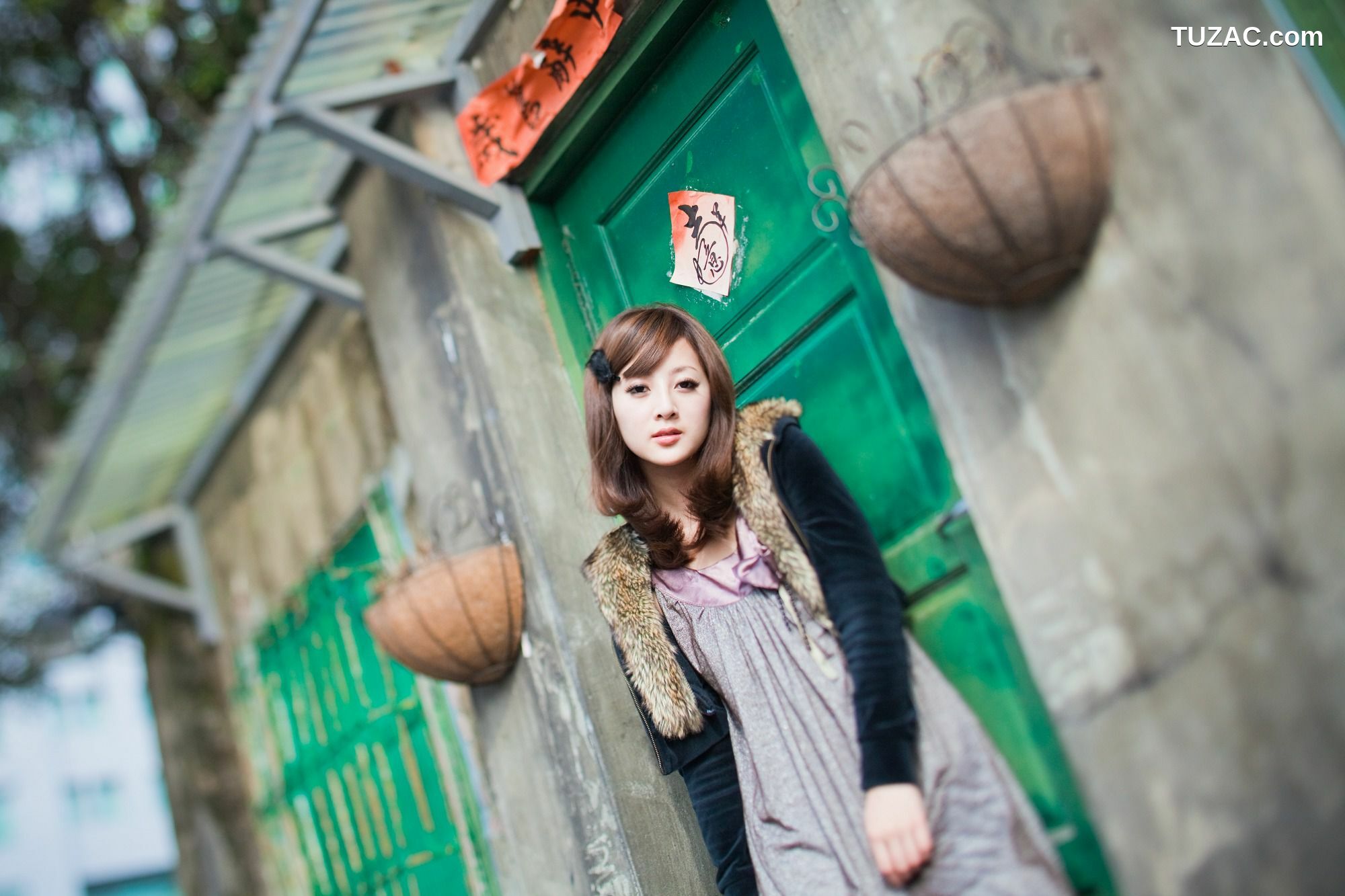 台湾正妹_果子MM/张凯洁《四四南村+大安森林公園外拍》写真集