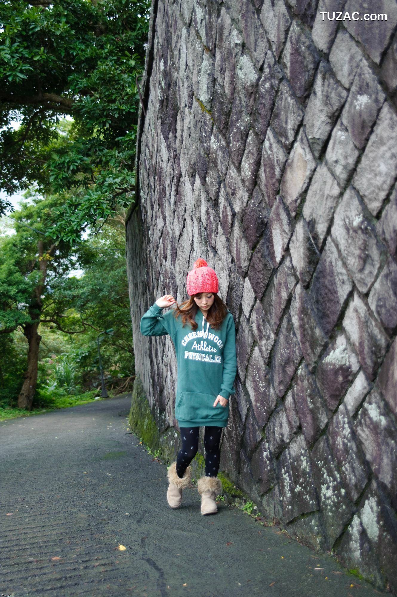 台湾正妹_果子MM/张凯洁《法國農莊外拍》写真集