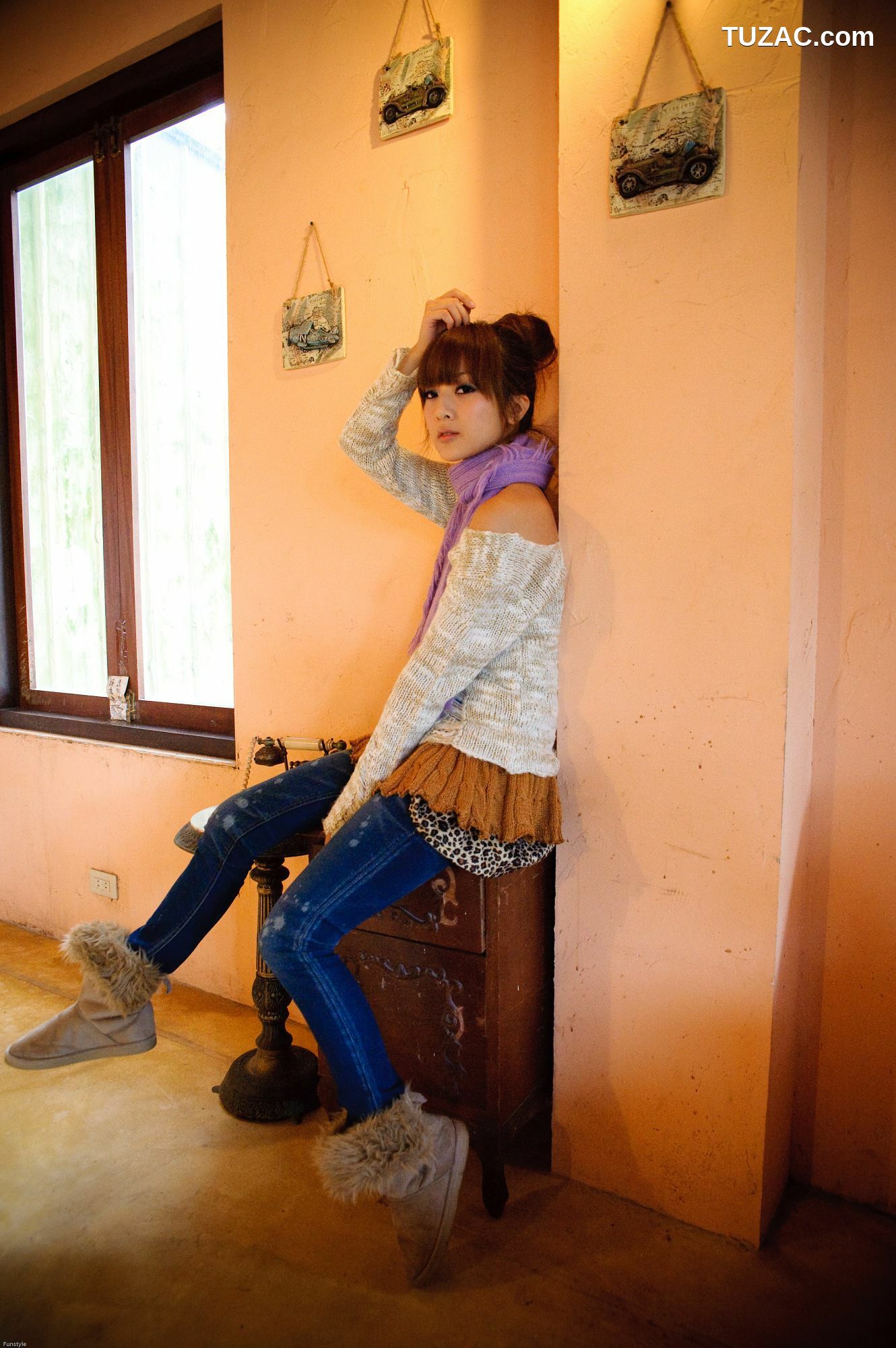 台湾正妹_果子MM/张凯洁《法國農莊外拍》写真集