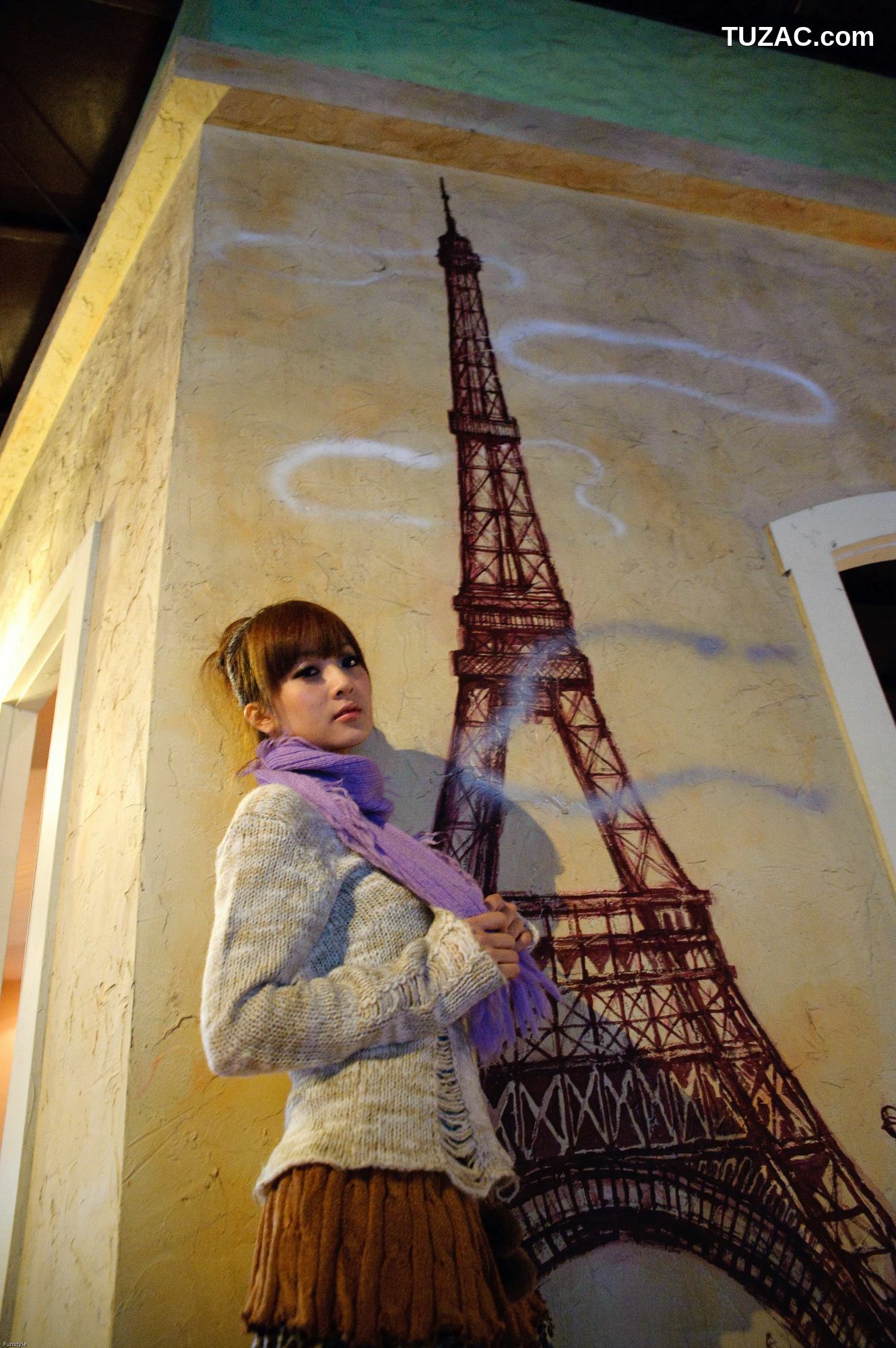 台湾正妹_果子MM/张凯洁《法國農莊外拍》写真集