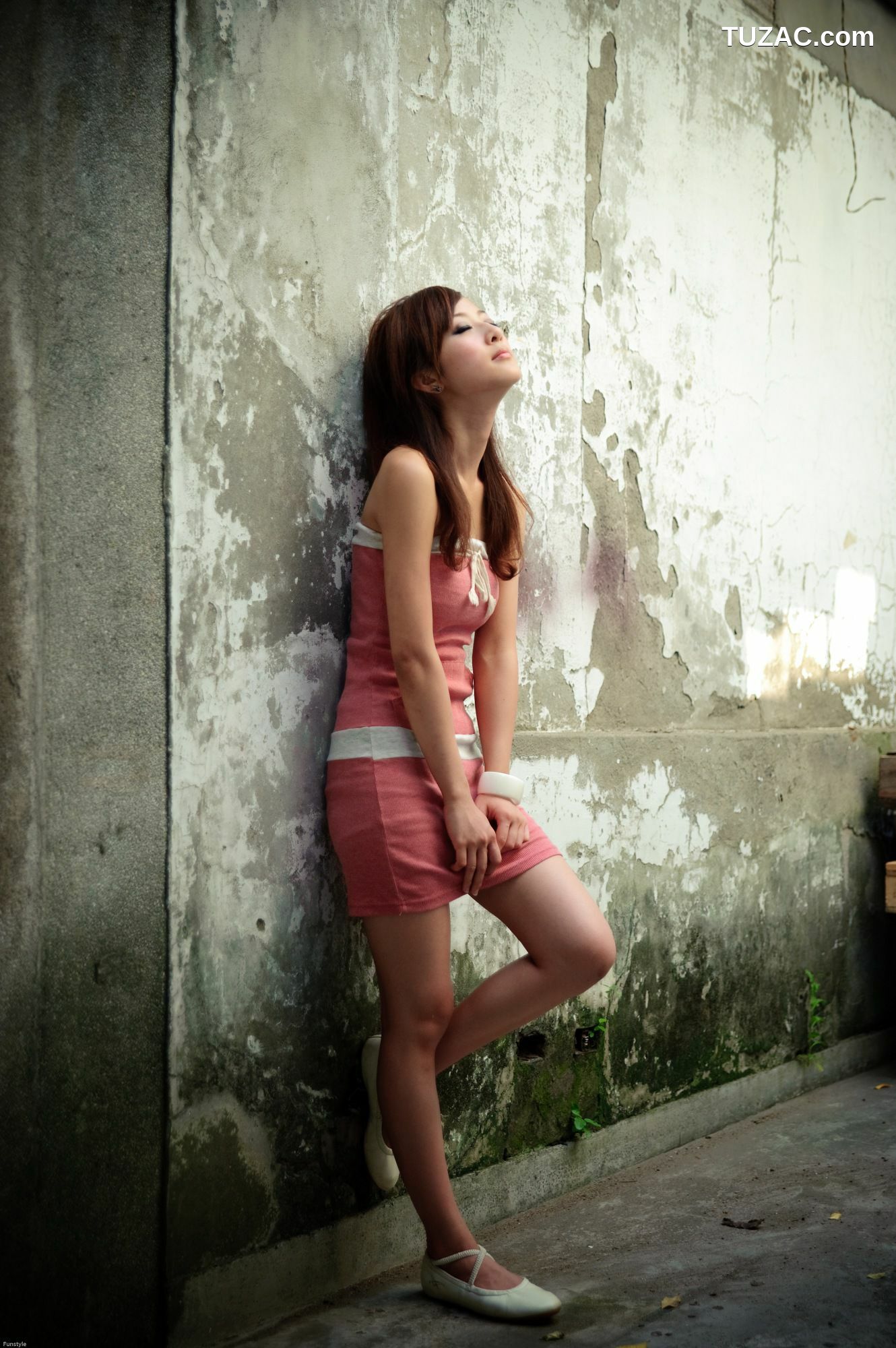 台湾正妹_果子MM/张凯洁《華山藝文中心》第1部 写真集