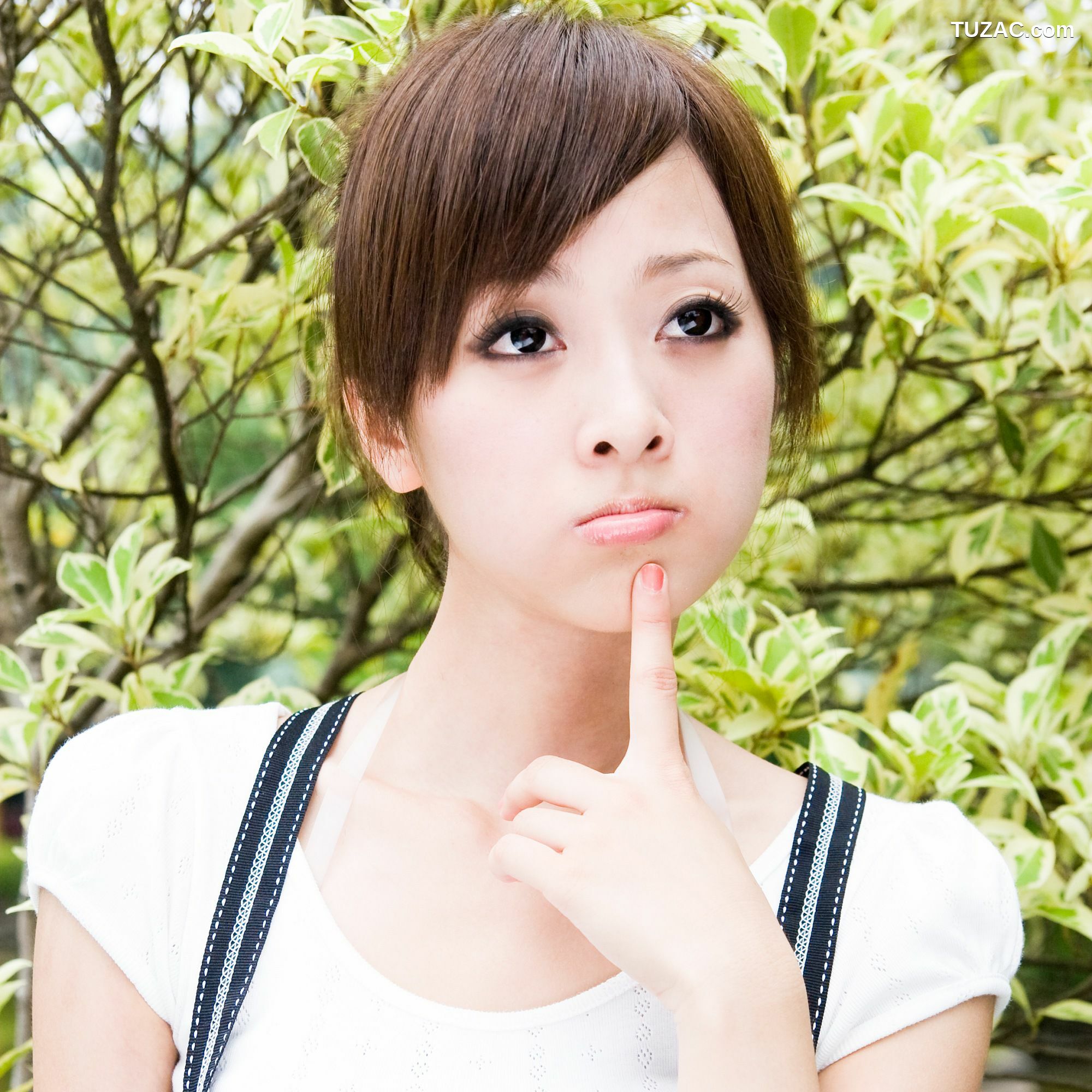 台湾正妹_果子MM/张凯洁《雙溪公園外拍》写真集