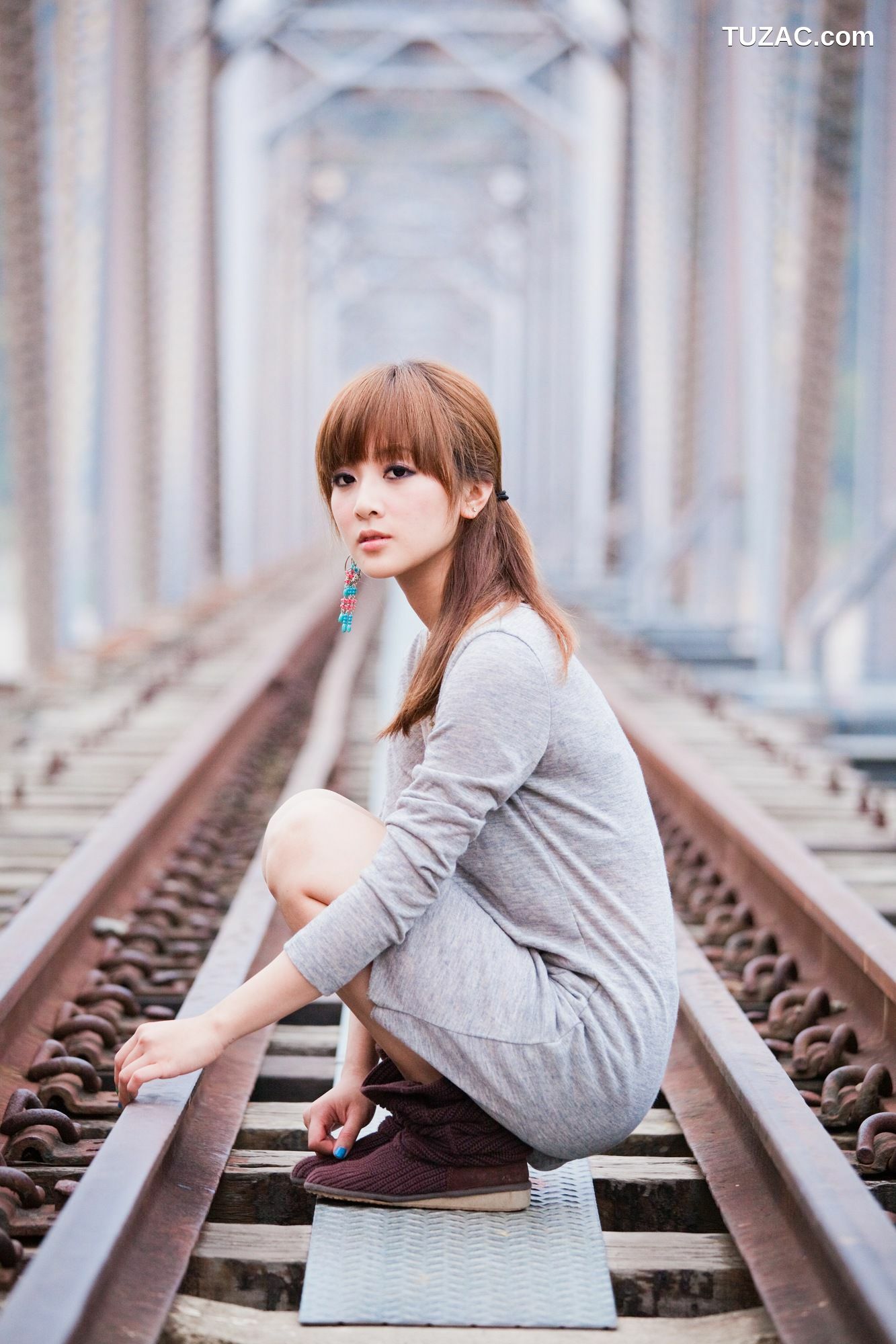 台湾正妹_果子MM、小品、兔兔(品果兔)《苗栗天空之城+泰安舊車站》第I部 写真集
