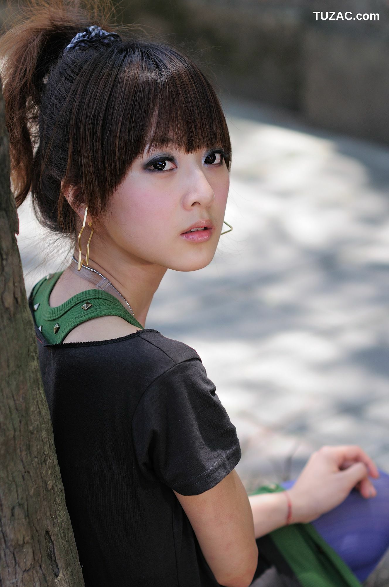 台湾正妹_果子Mikako《台大法商學院外拍》写真集
