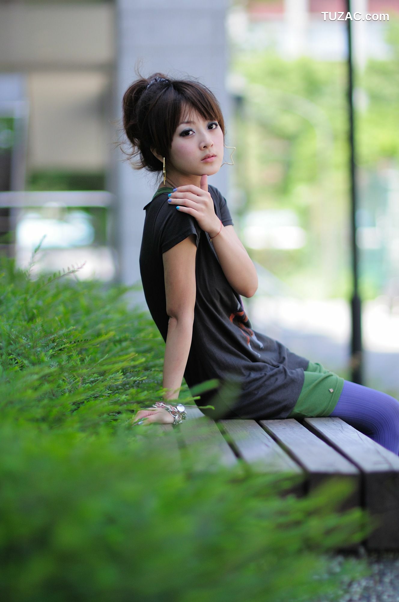 台湾正妹_果子Mikako《台大法商學院外拍》写真集