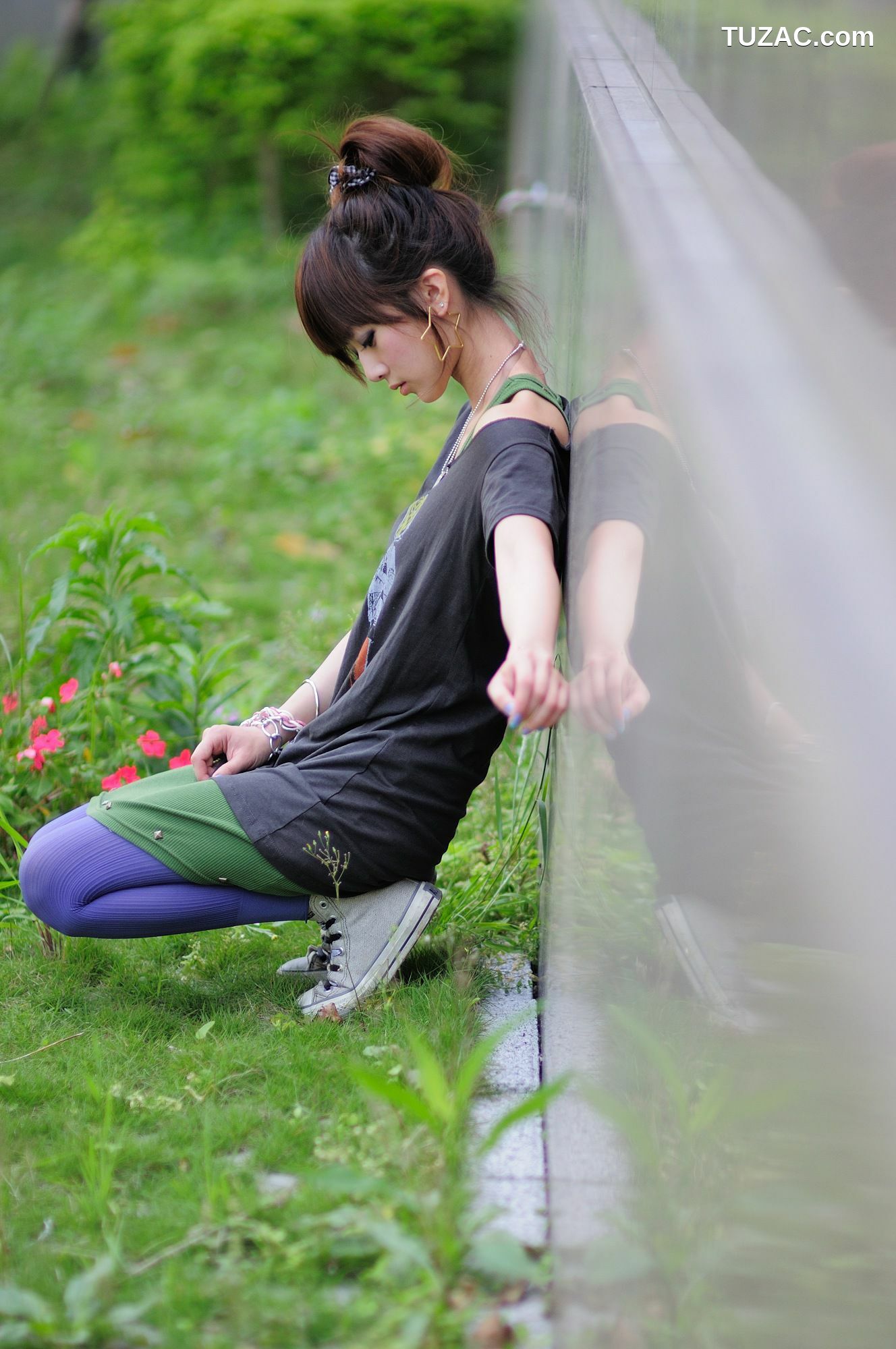 台湾正妹_果子Mikako《台大法商學院外拍》写真集