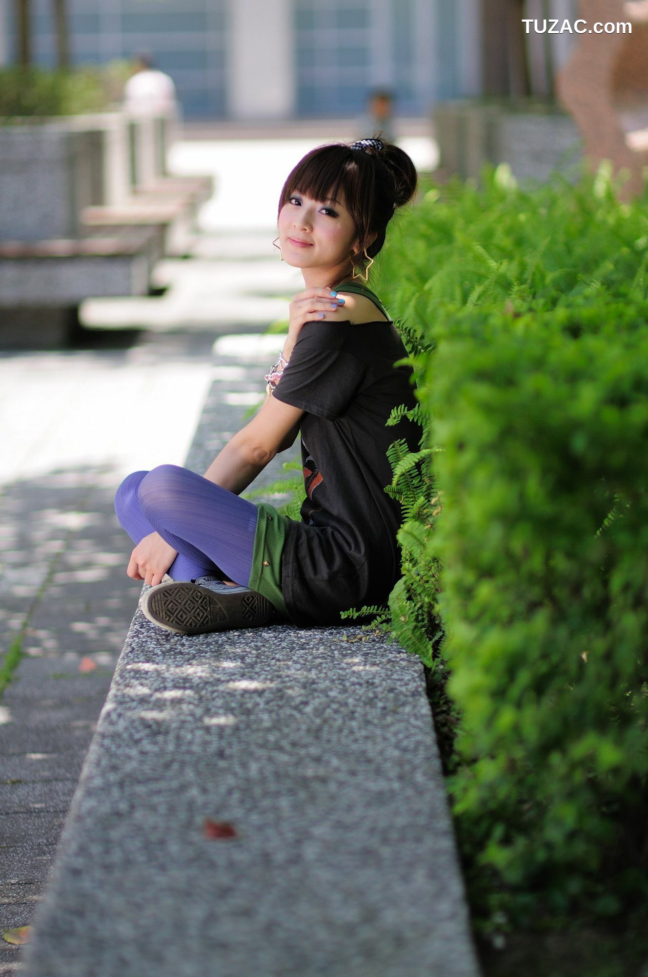 台湾正妹_果子Mikako《台大法商學院外拍》写真集