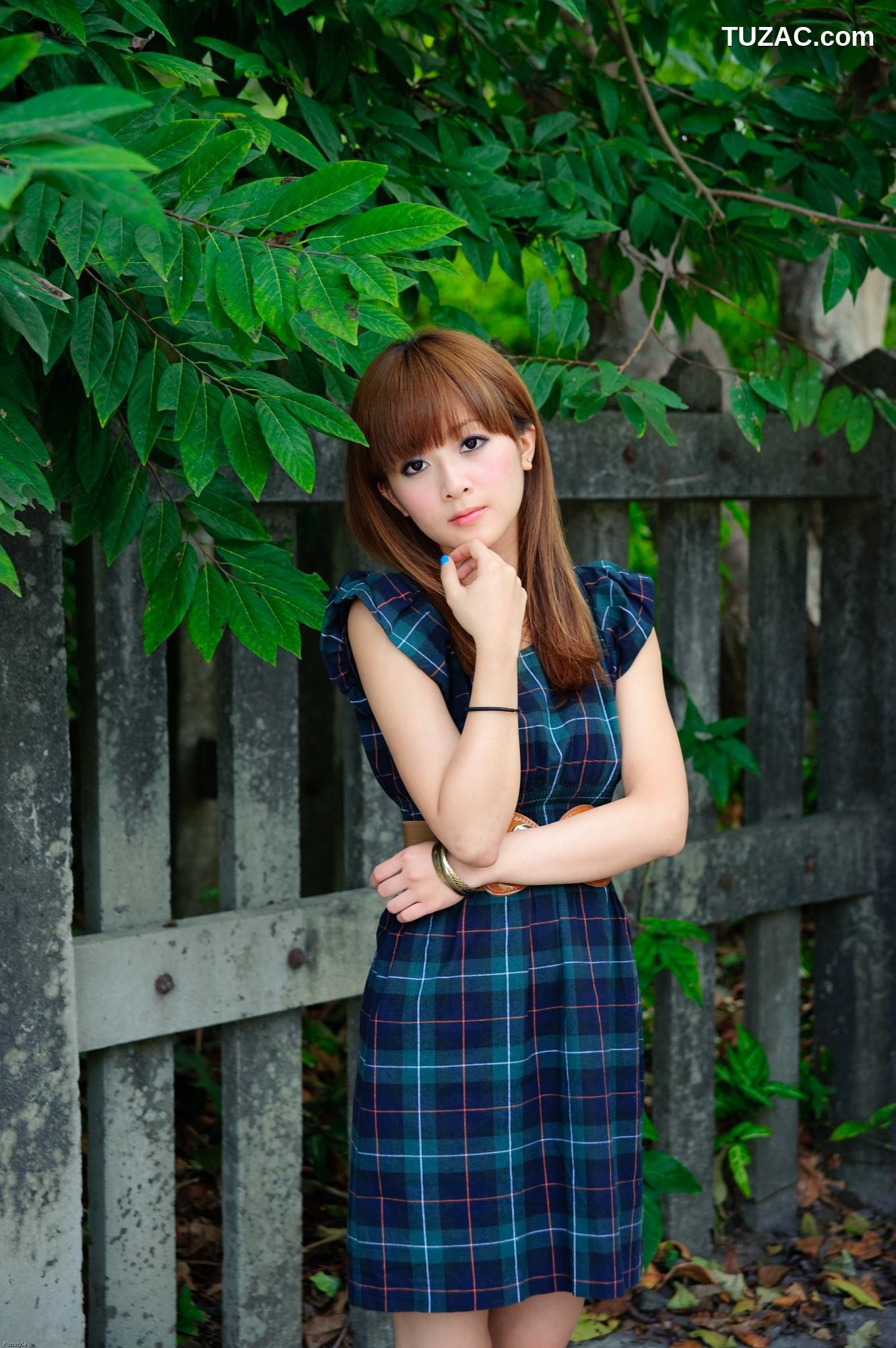 台湾正妹_果子、小品(何品玫)、兔兔(果品兔)《天空之城x舊泰安車站》第II部 写真集