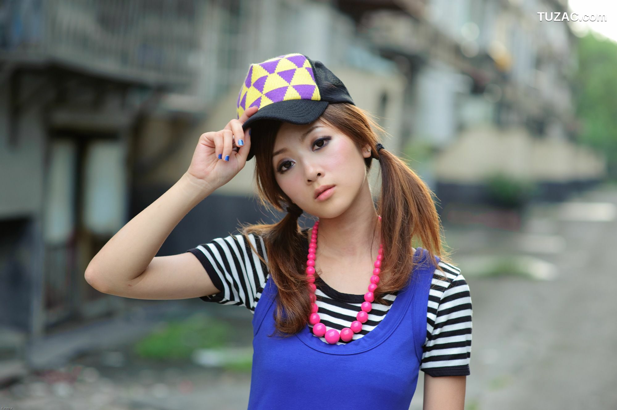 台湾正妹_果子、小品、兔兔(品果兔)《國光社區外拍》第II部 写真集