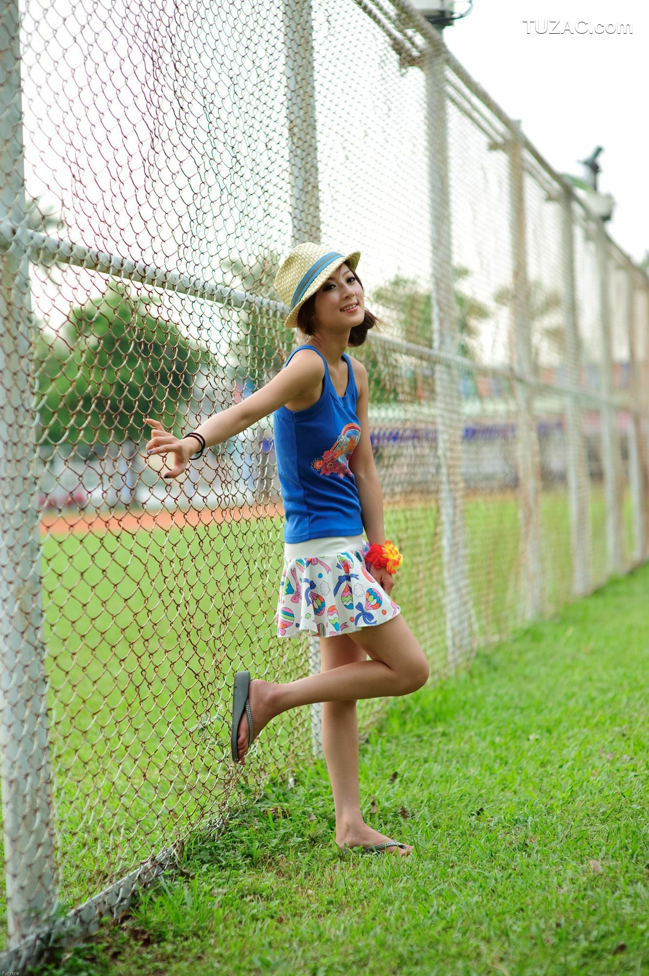 台湾正妹_果子、小品、兔兔(品果兔)《國光社區外拍》第II部 写真集