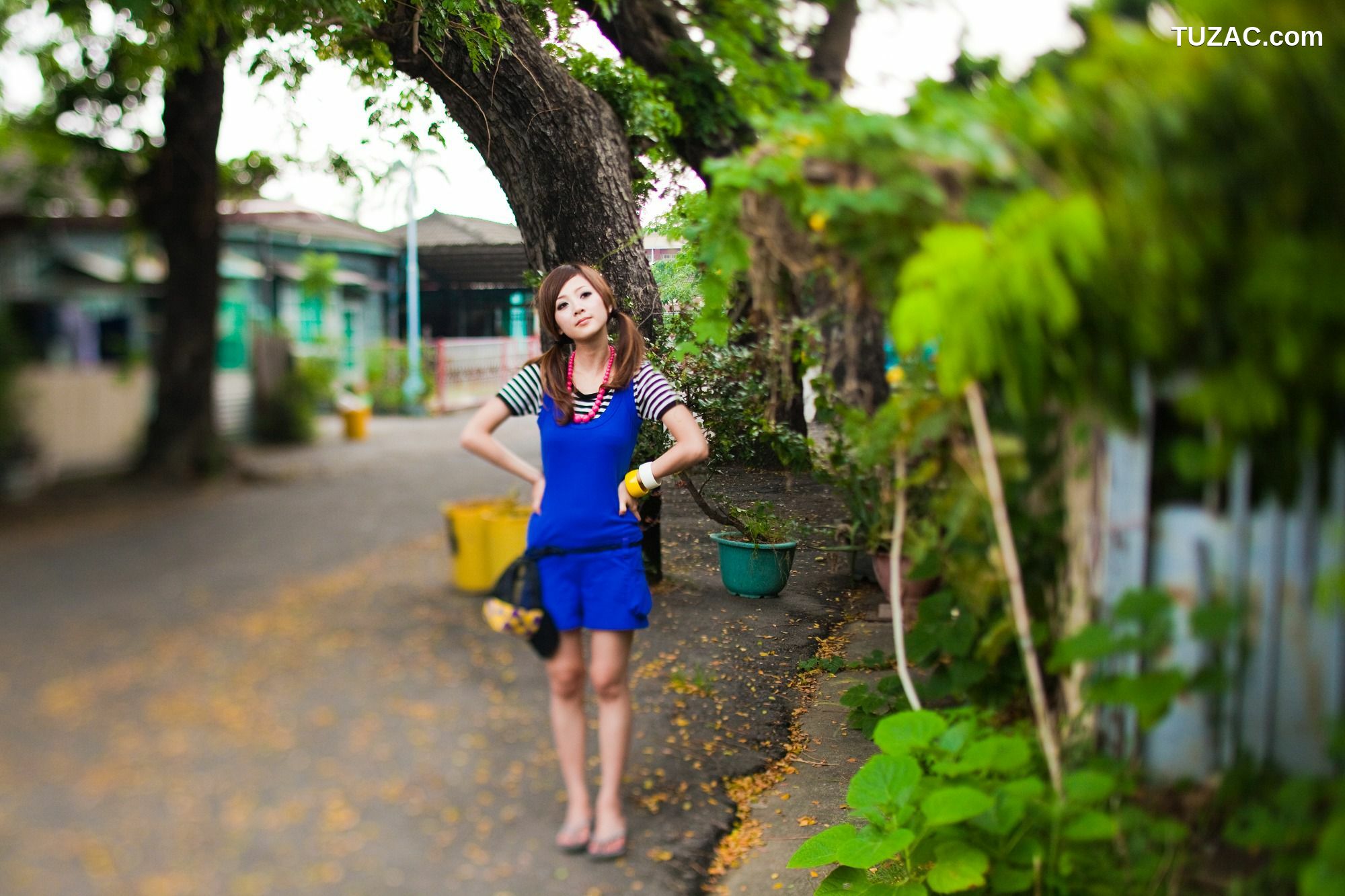 台湾正妹_果子、小品、兔兔(品果兔)《國光社區外拍》第II部 写真集