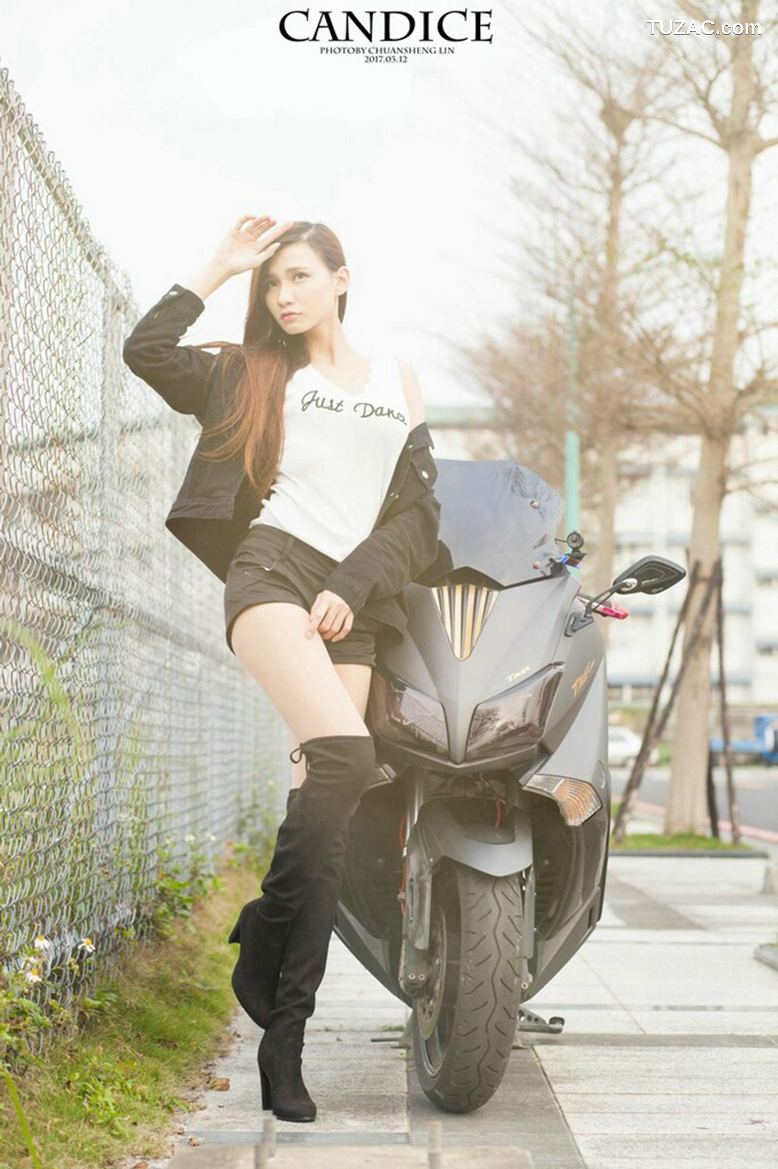 台湾正妹_蔡译心Candice《动感时尚机车女郎》 写真集[75P]
