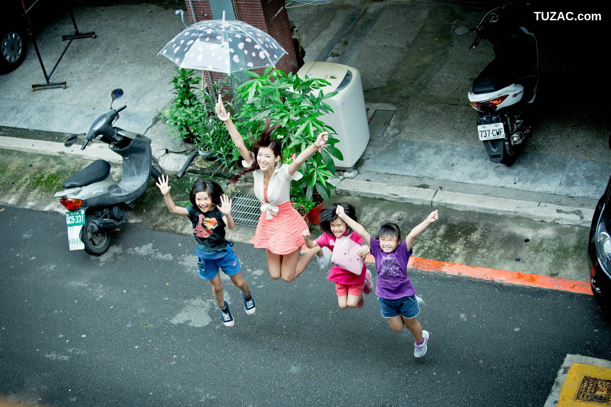 台湾正妹_金允乔/Kila晶晶《環南公寓外拍》写真集