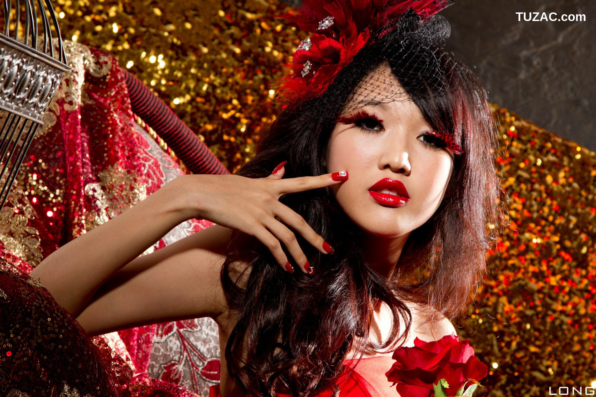 台湾正妹_陈玮廷/腿模Jill《婚紗之紅》写真集