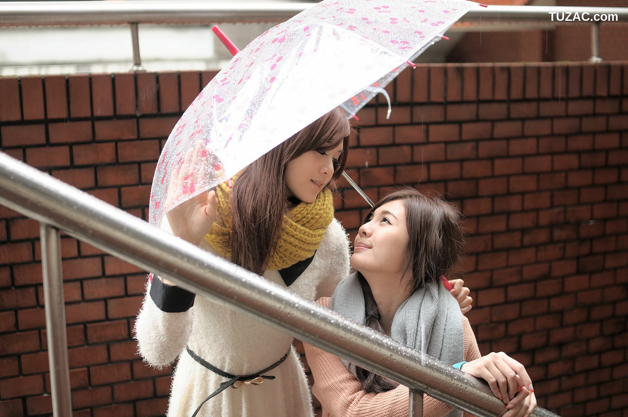 台湾正妹_鲔鱼/徐玮吟+蔡小潔《室拍+外拍》写真合集