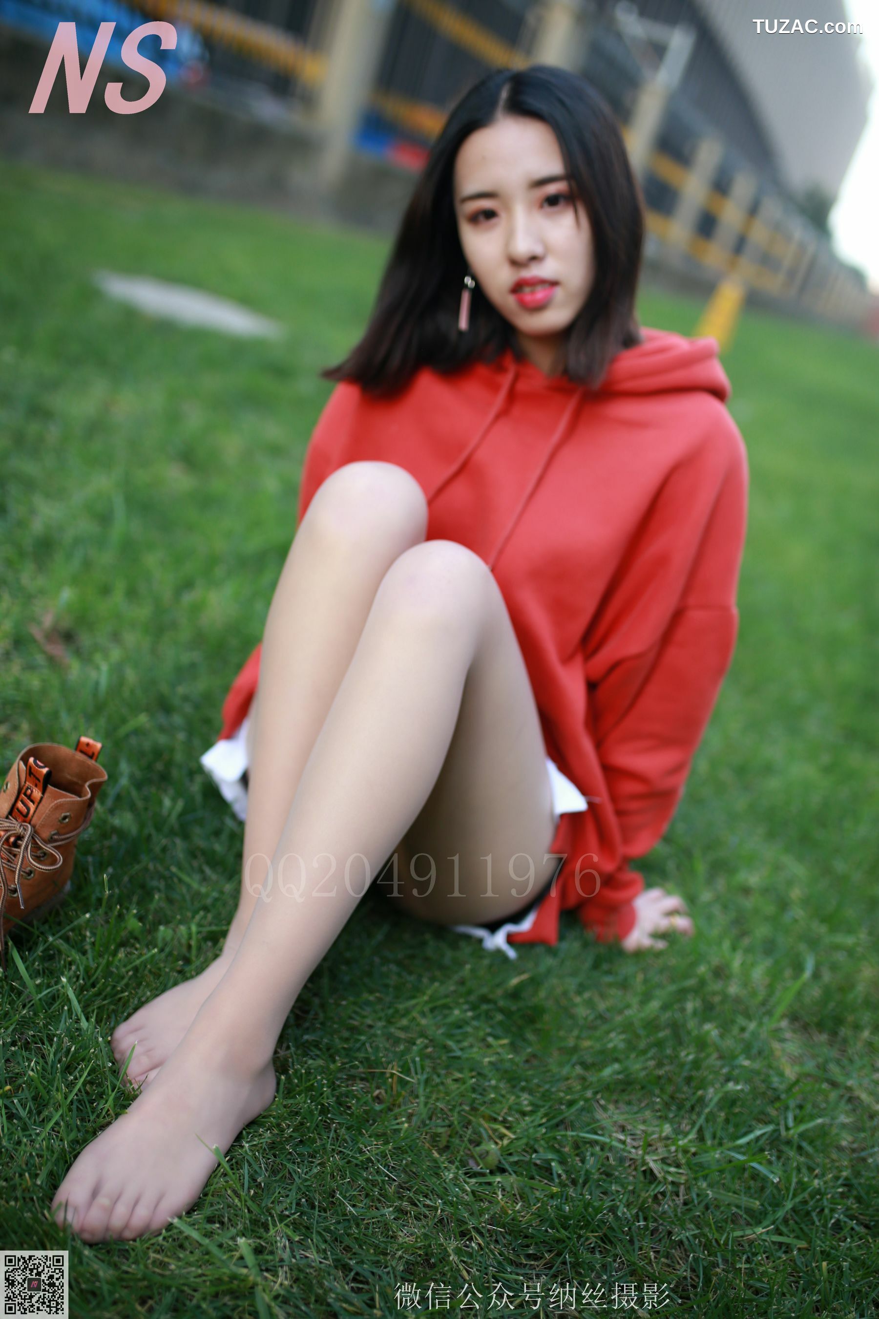 纳丝摄影_乔乔《红色卫衣》 NO.116 写真集[53P]