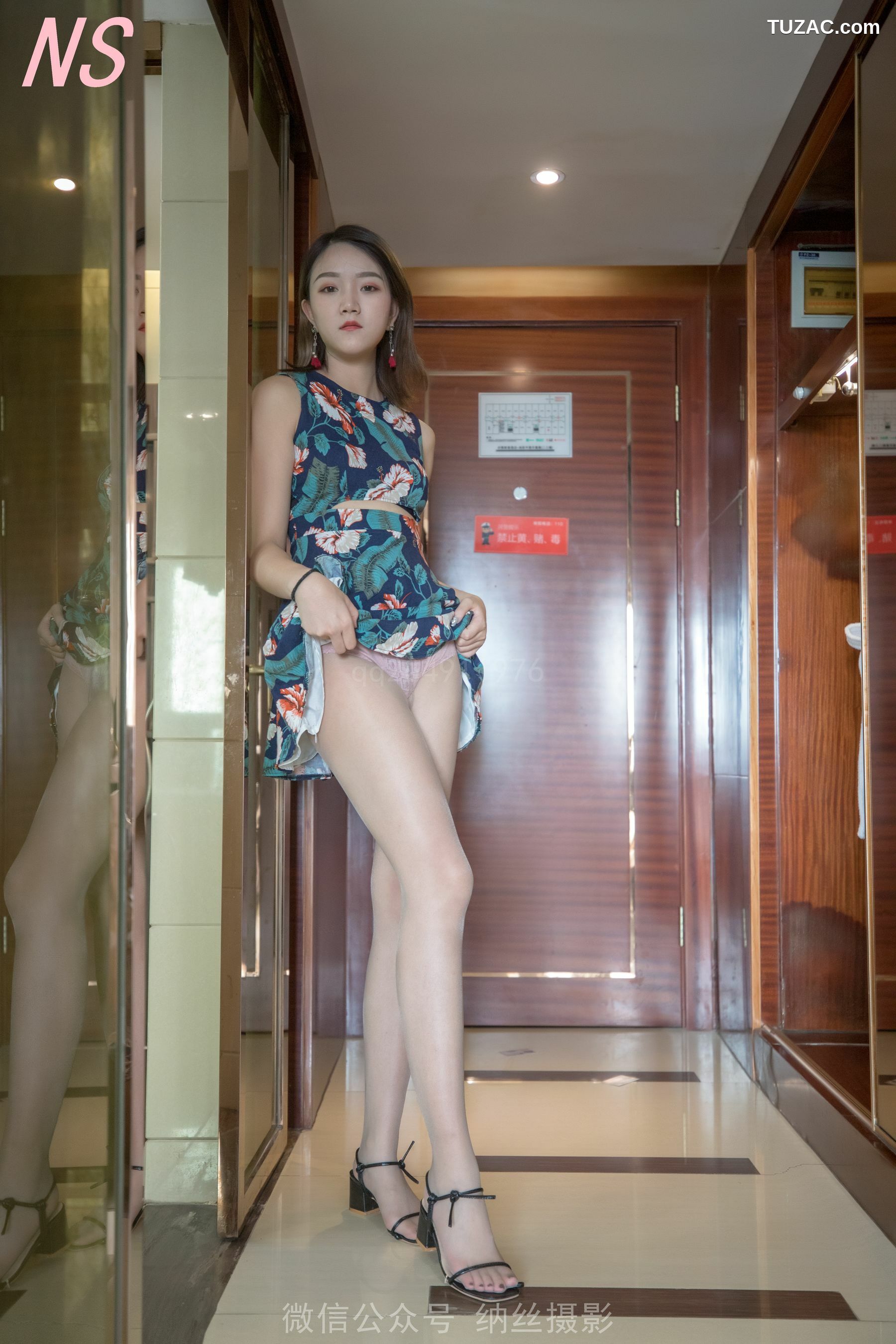 纳丝摄影_依依《超美腿无缝丝袜嫩脚》 写真集[91P]