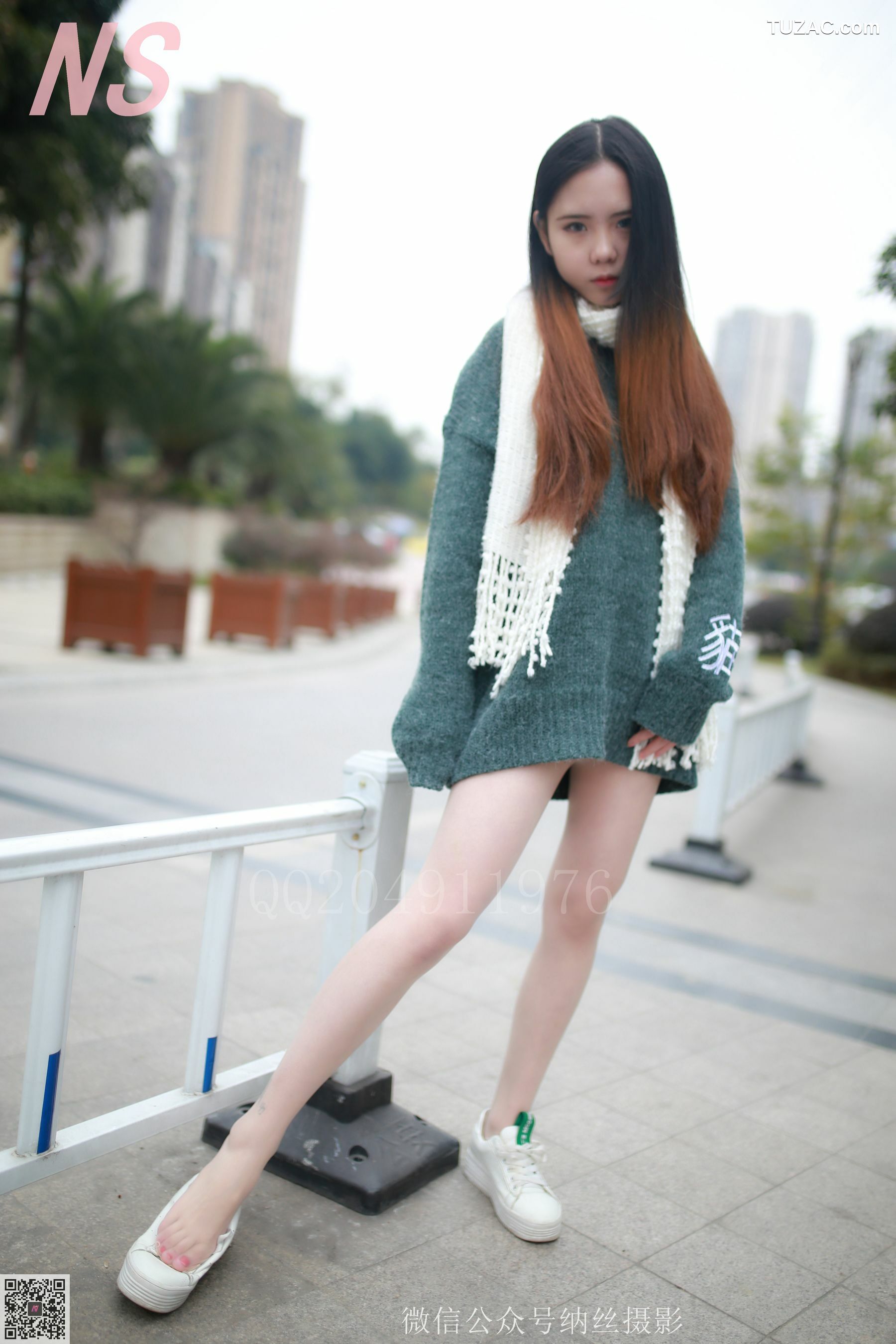 纳丝摄影_小师妹《撕丝袜的妹子》 写真集[98P]