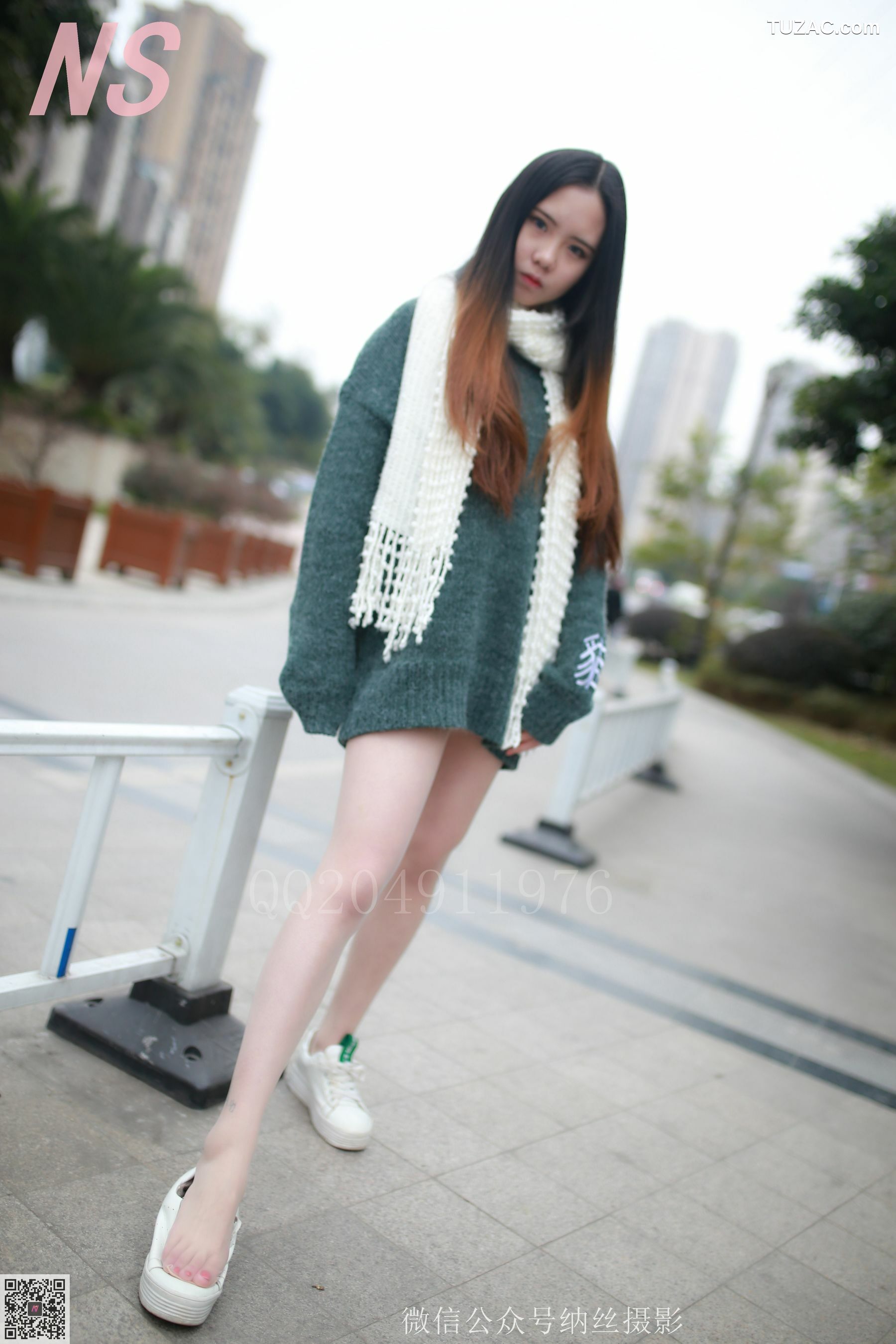 纳丝摄影_小师妹《撕丝袜的妹子》 写真集[98P]