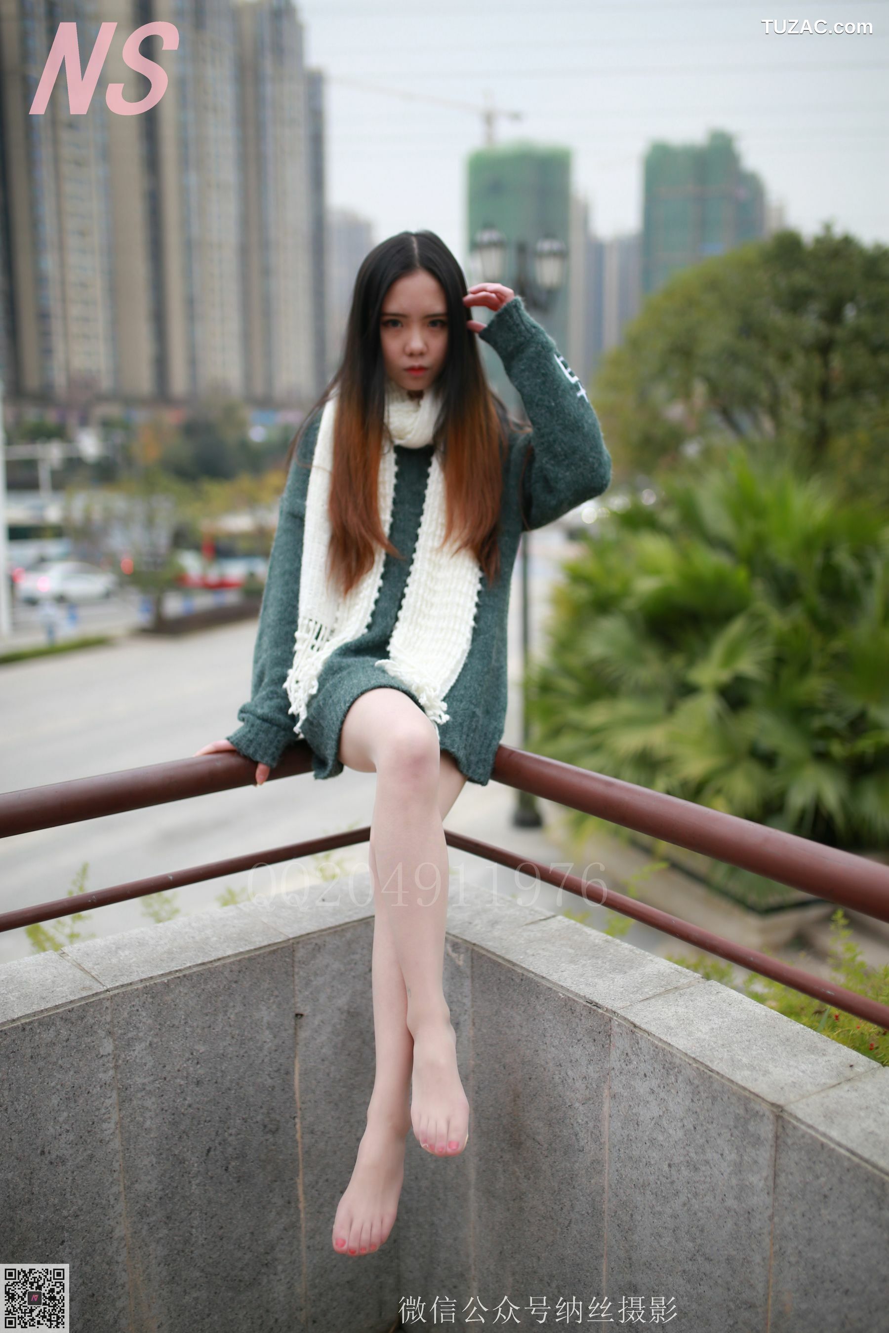 纳丝摄影_小师妹《撕丝袜的妹子》 写真集[98P]