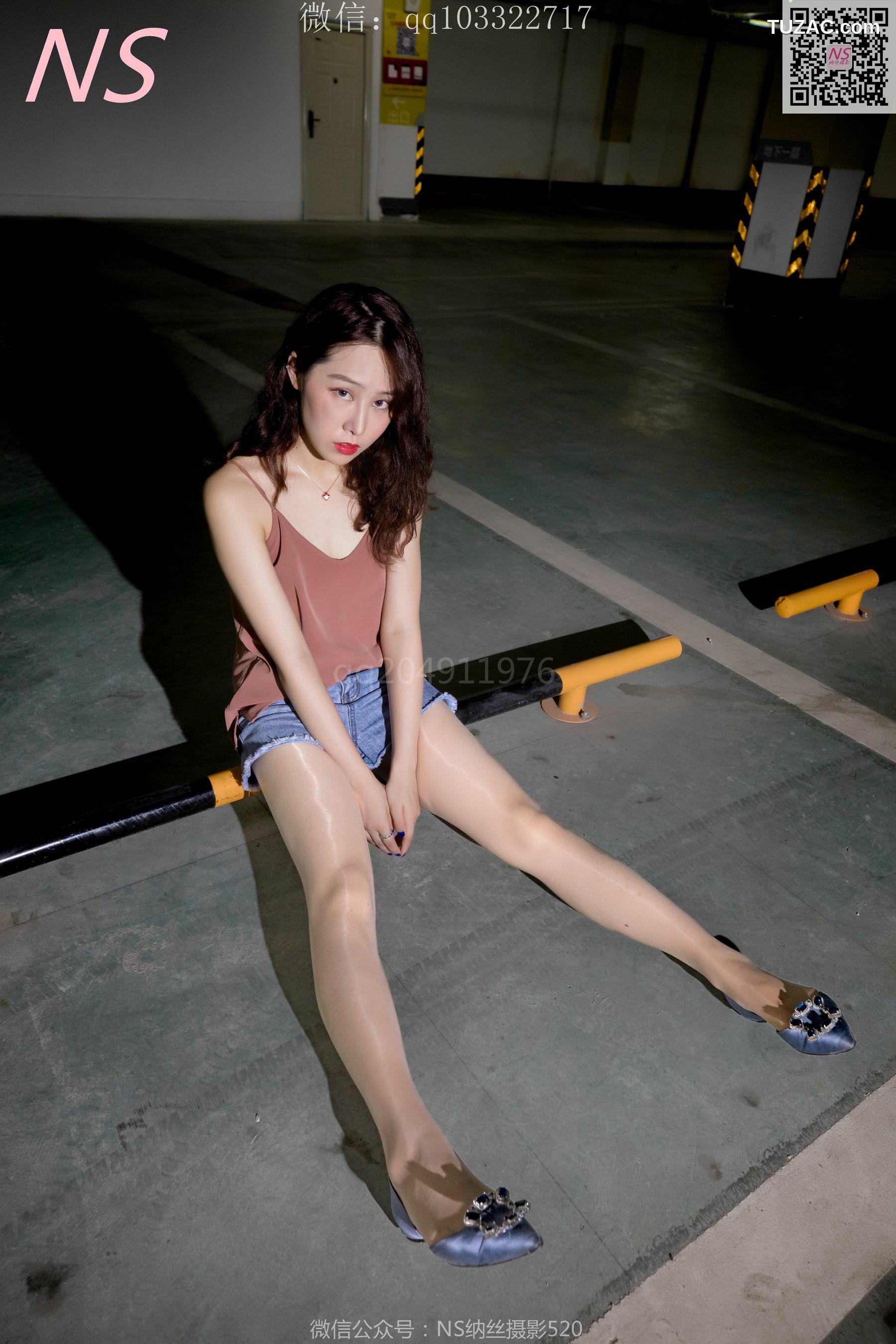 纳丝摄影_小朱茵《地下车库的丝袜美腿女郎》 写真集[64P]