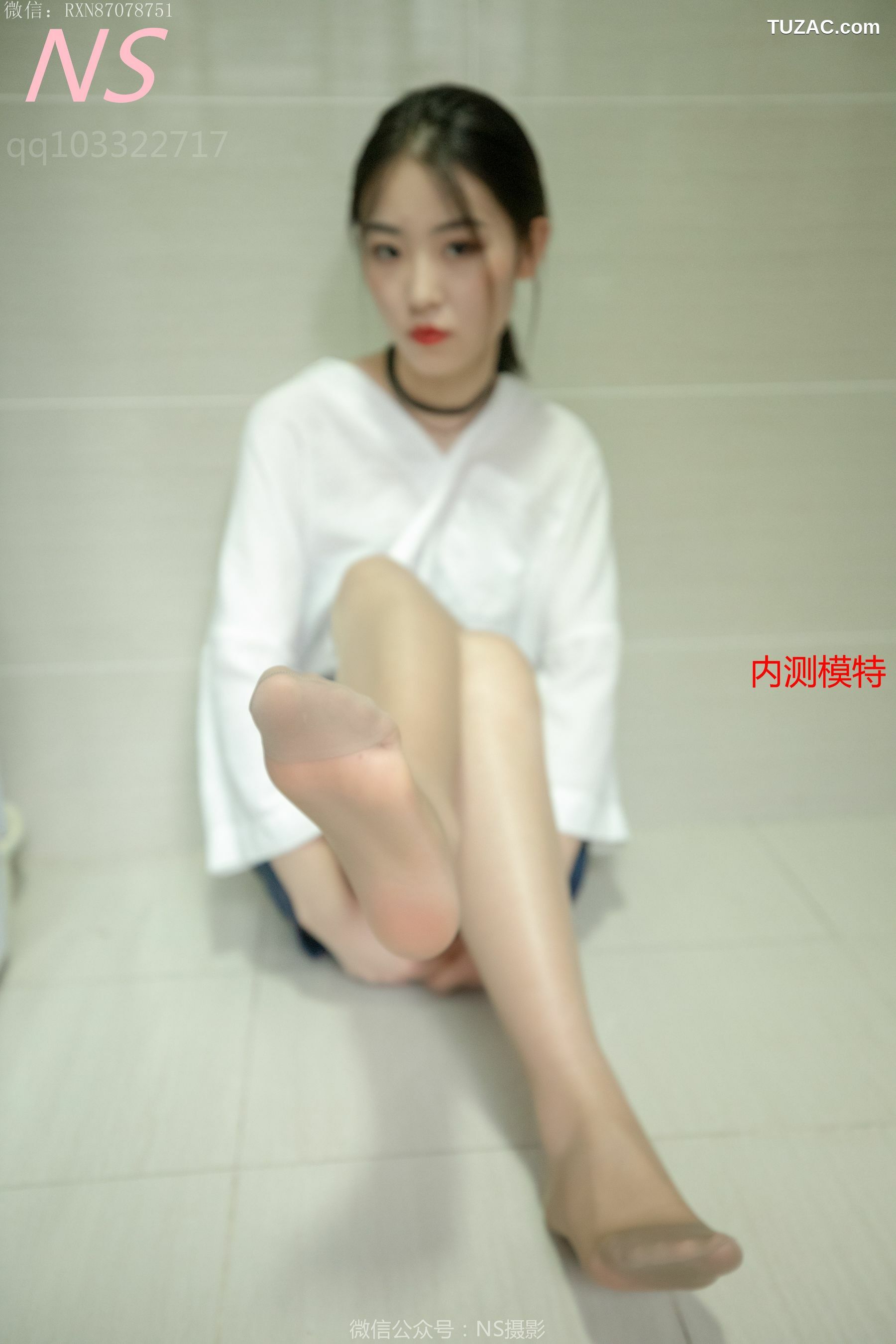 纳丝摄影_小狐狸《纯纯女孩居家肉丝》 写真集[69P]