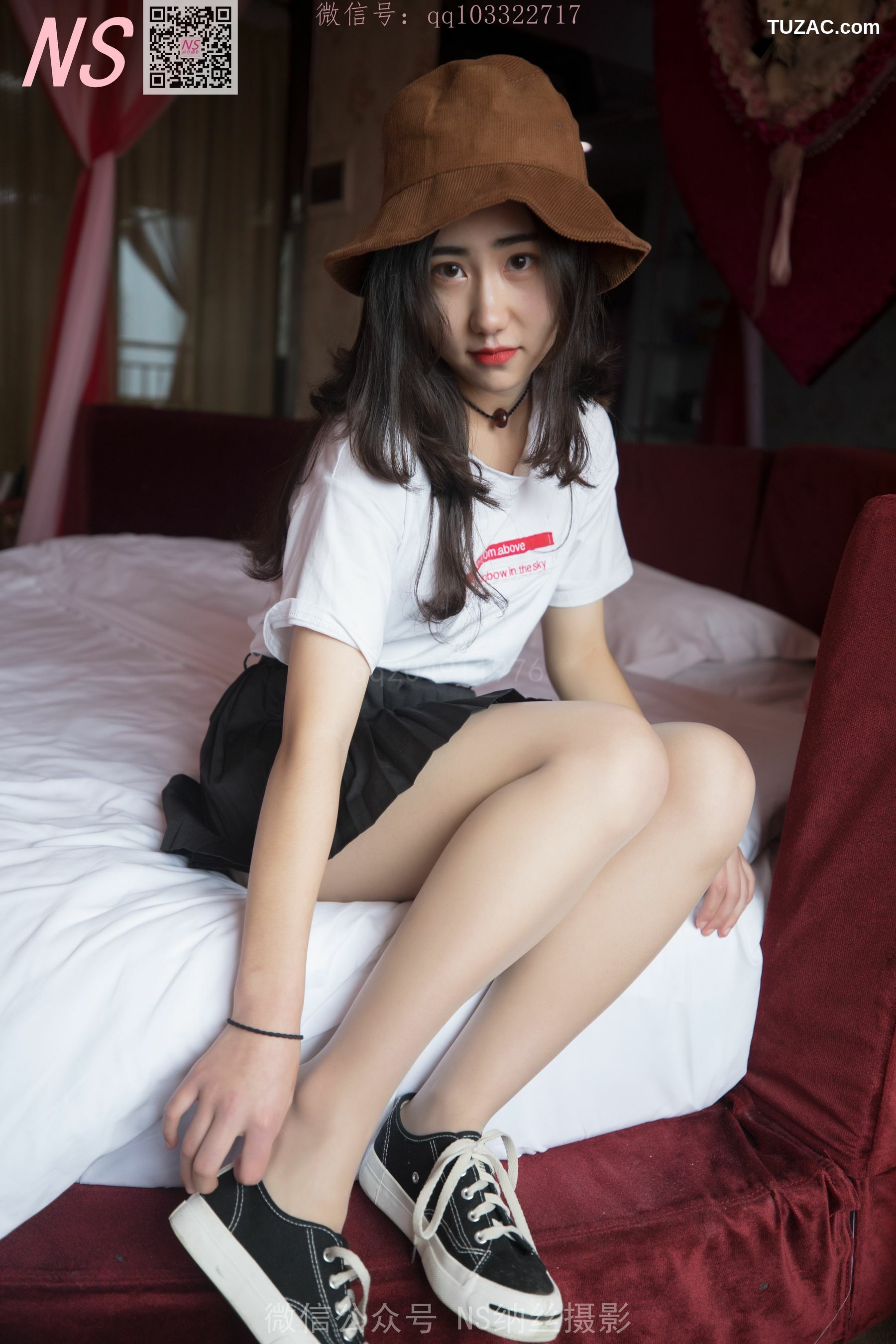 纳丝摄影_小琪儿《室内丝袜玉足》 写真集[70P]