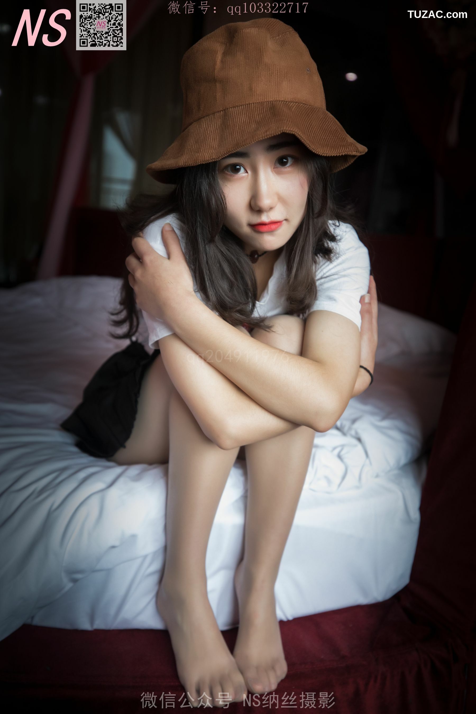 纳丝摄影_小琪儿《室内丝袜玉足》 写真集[70P]