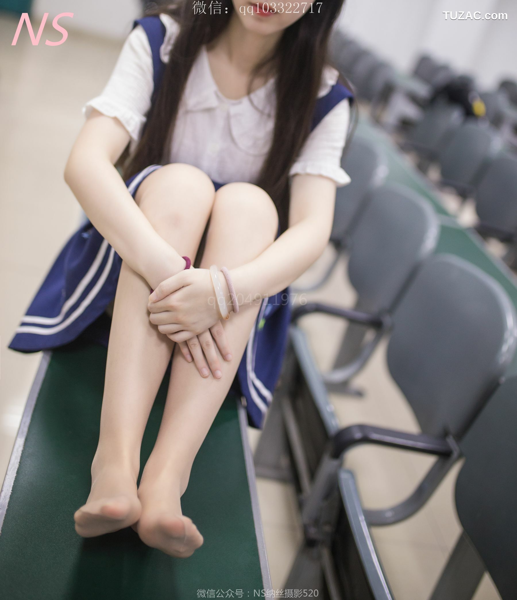 纳丝摄影_小纯《纯纯丝袜萌萌》 写真集[39P]