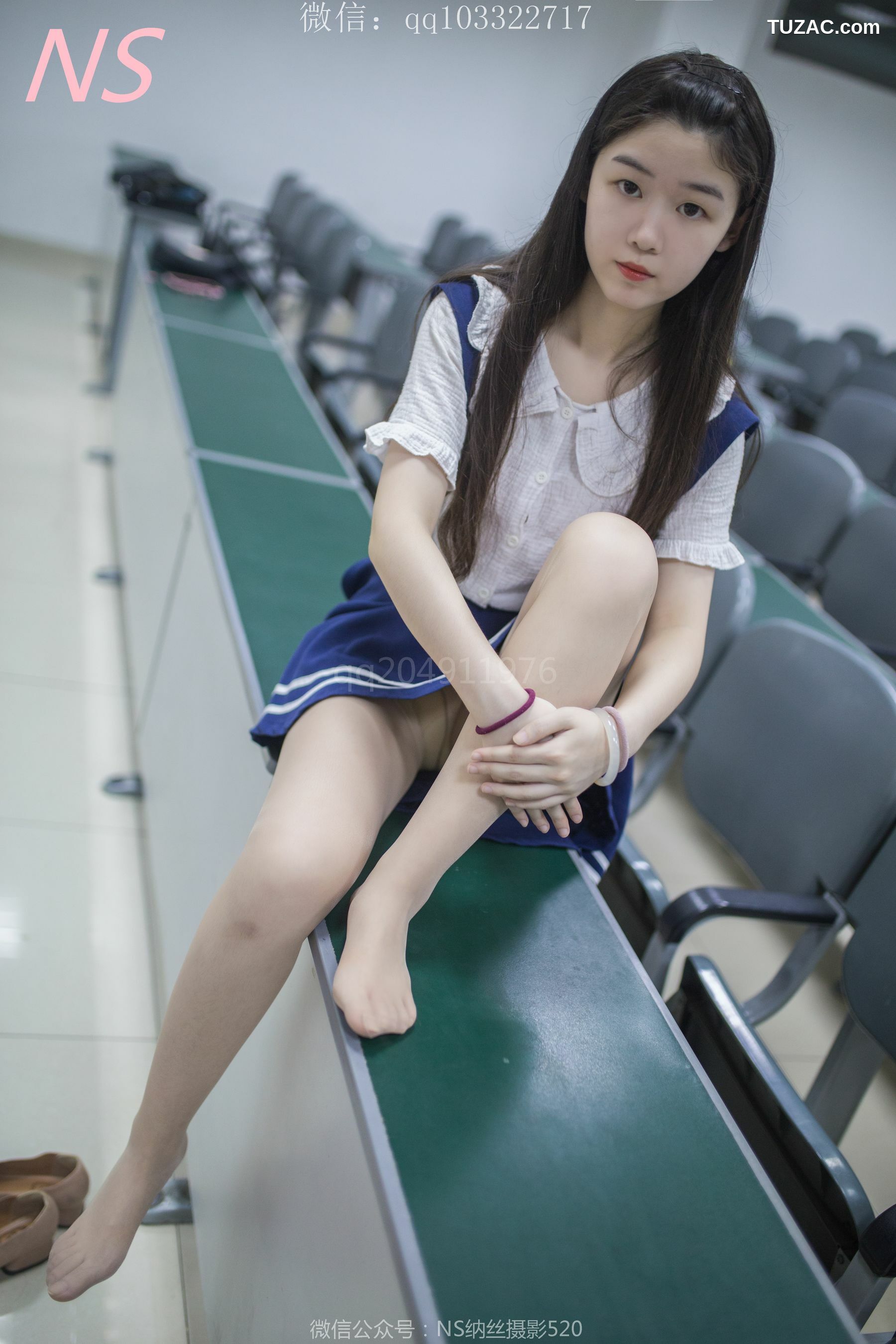 纳丝摄影_小纯《纯纯丝袜萌萌》 写真集[39P]