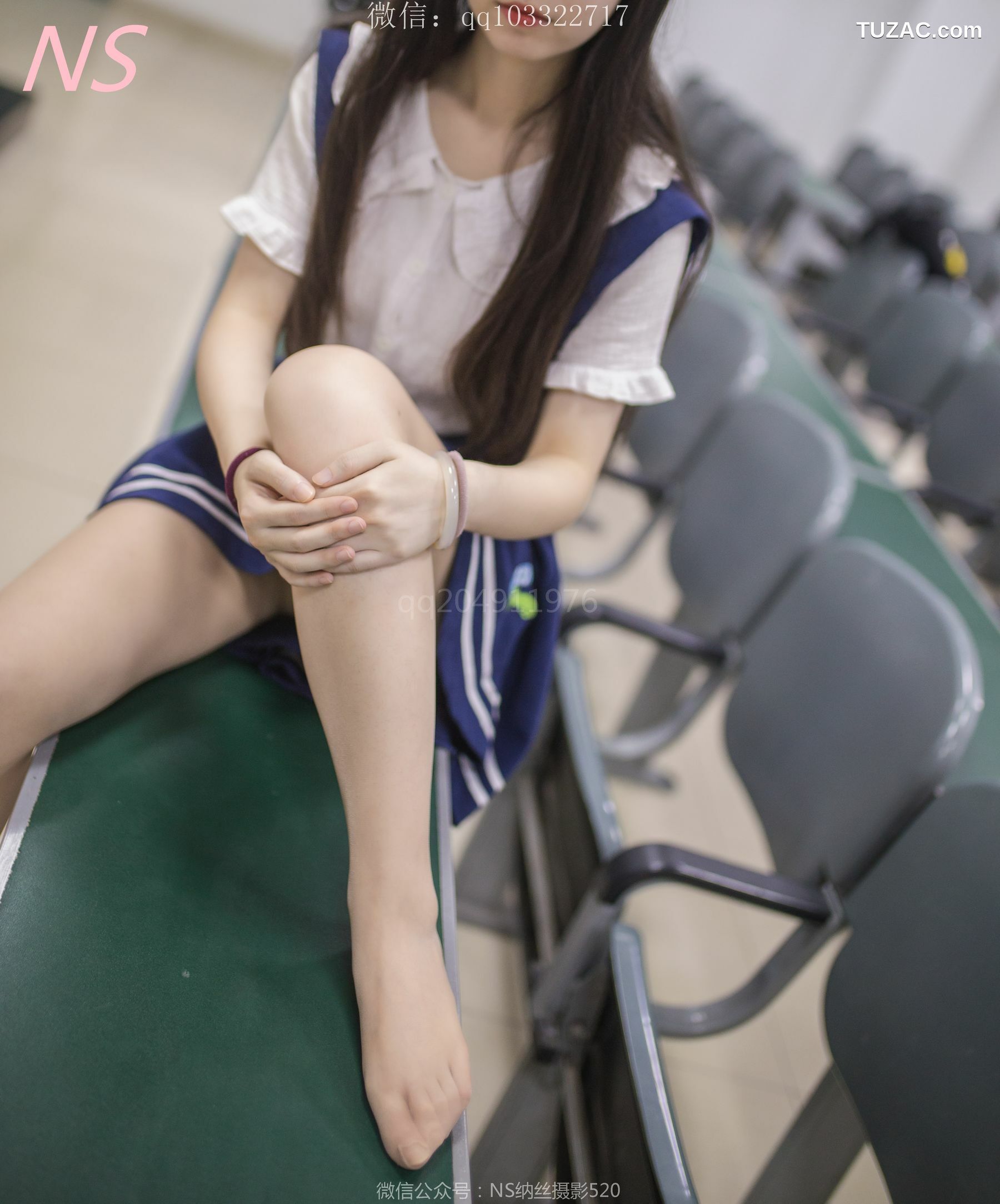 纳丝摄影_小纯《纯纯丝袜萌萌》 写真集[39P]