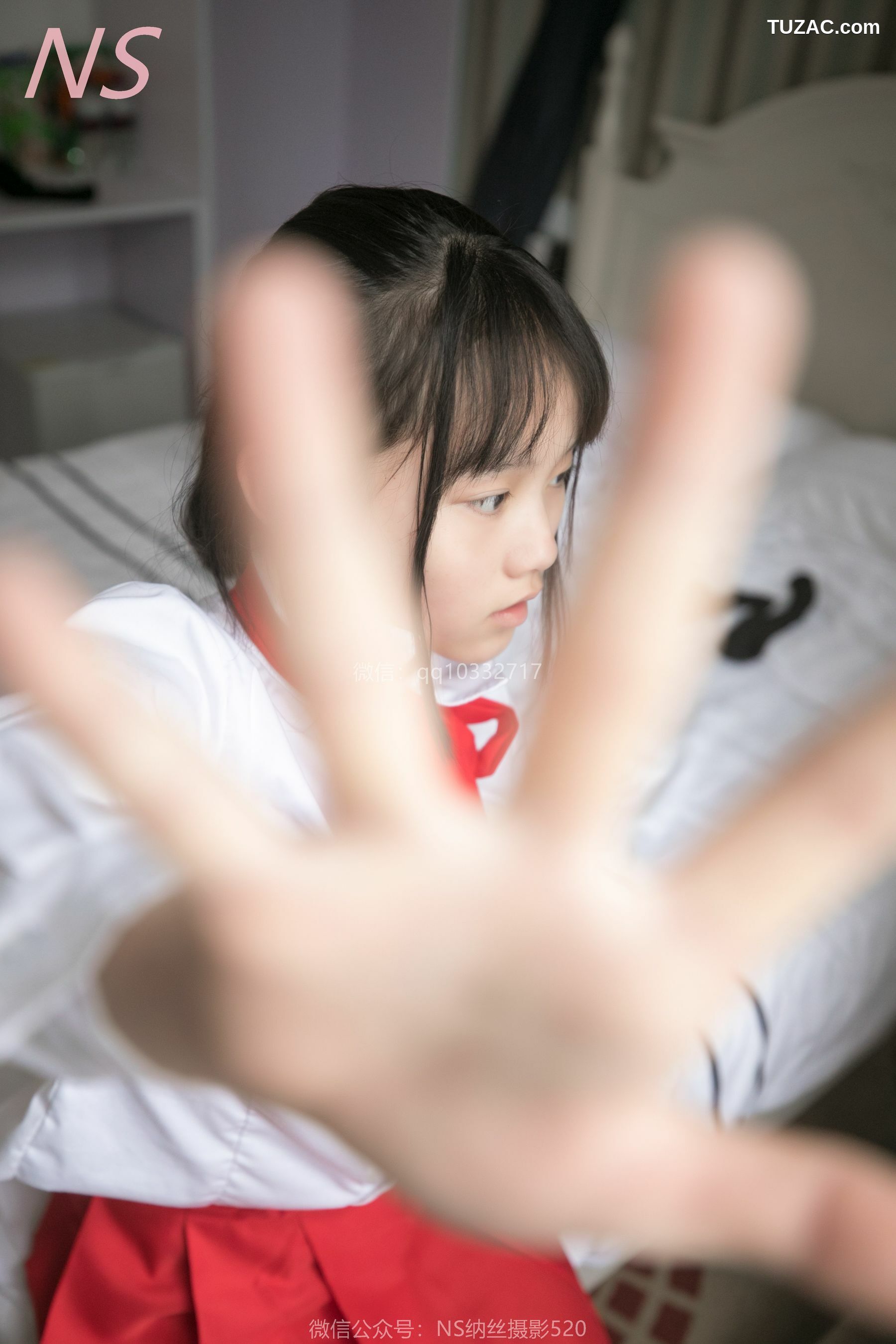 纳丝摄影_小莉《红色超短裙肉丝诱惑》 写真集[59P]