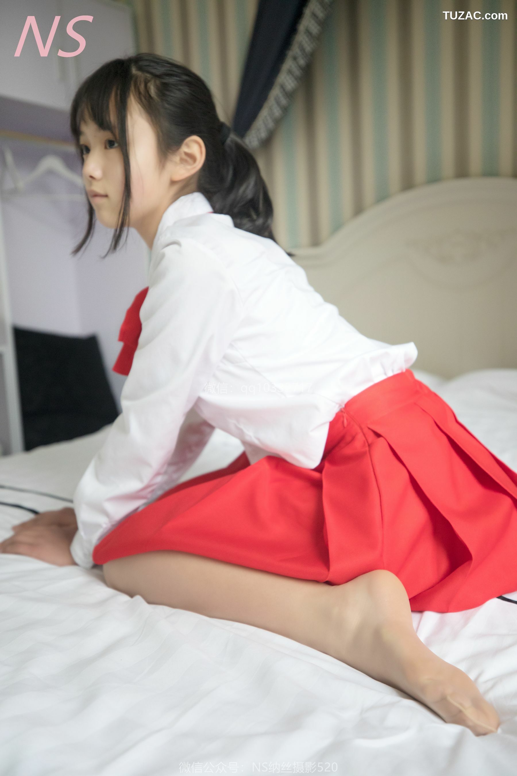 纳丝摄影_小莉《红色超短裙肉丝诱惑》 写真集[59P]