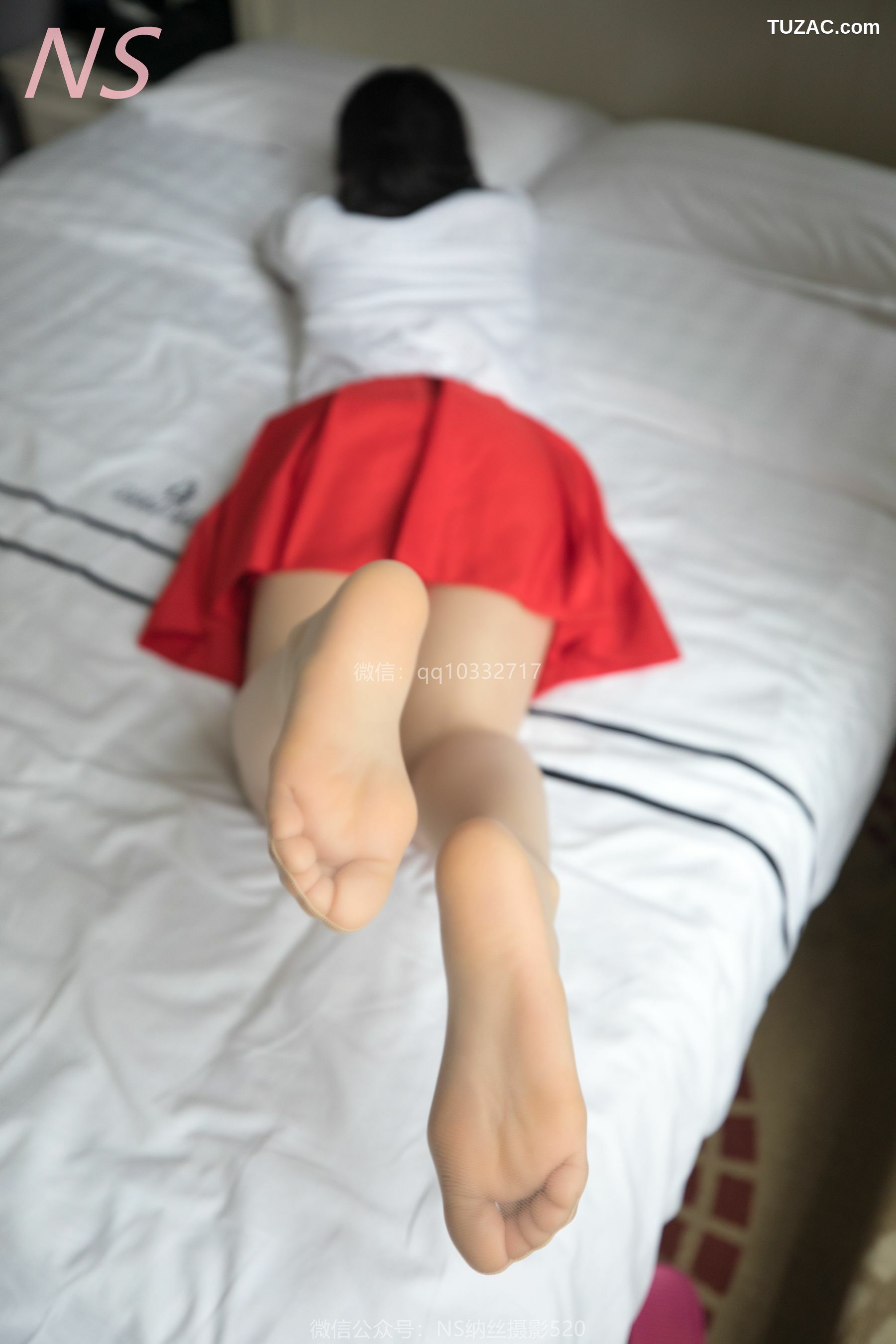 纳丝摄影_小莉《红色超短裙肉丝诱惑》 写真集[59P]