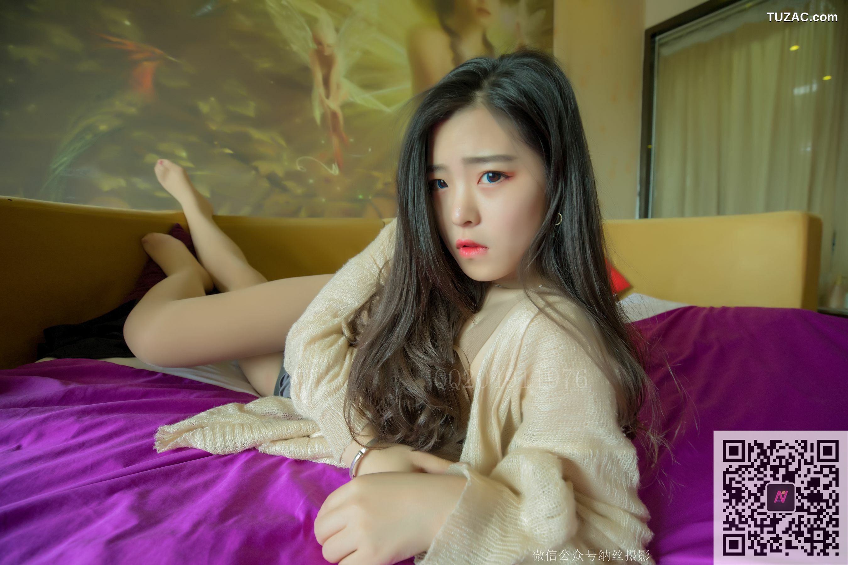 纳丝摄影_帆帆《情趣圆床上的肉丝美腿》 写真集[51P]