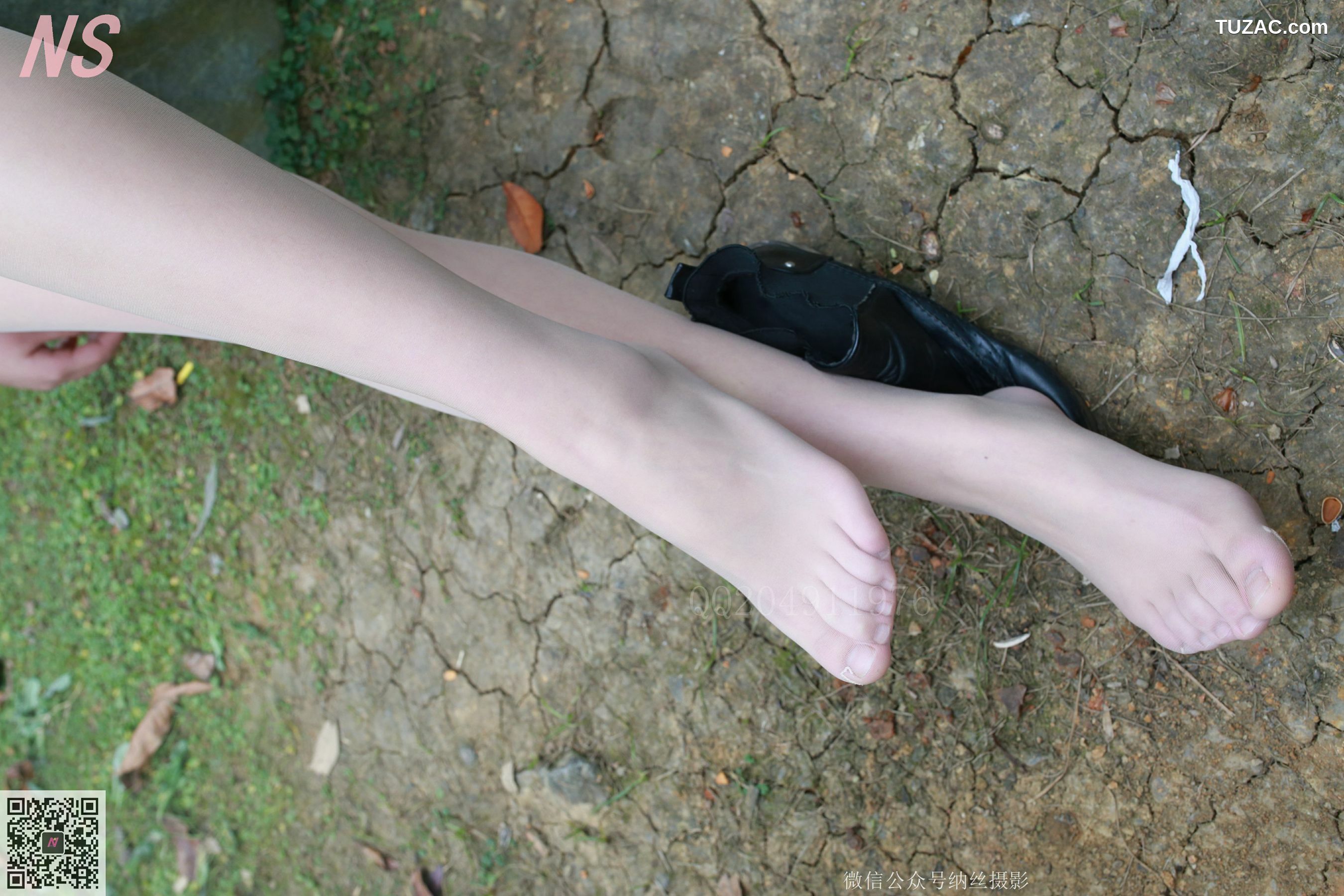 纳丝摄影_微微《迷彩少女户外肉丝》 NO.095 写真集[89P]