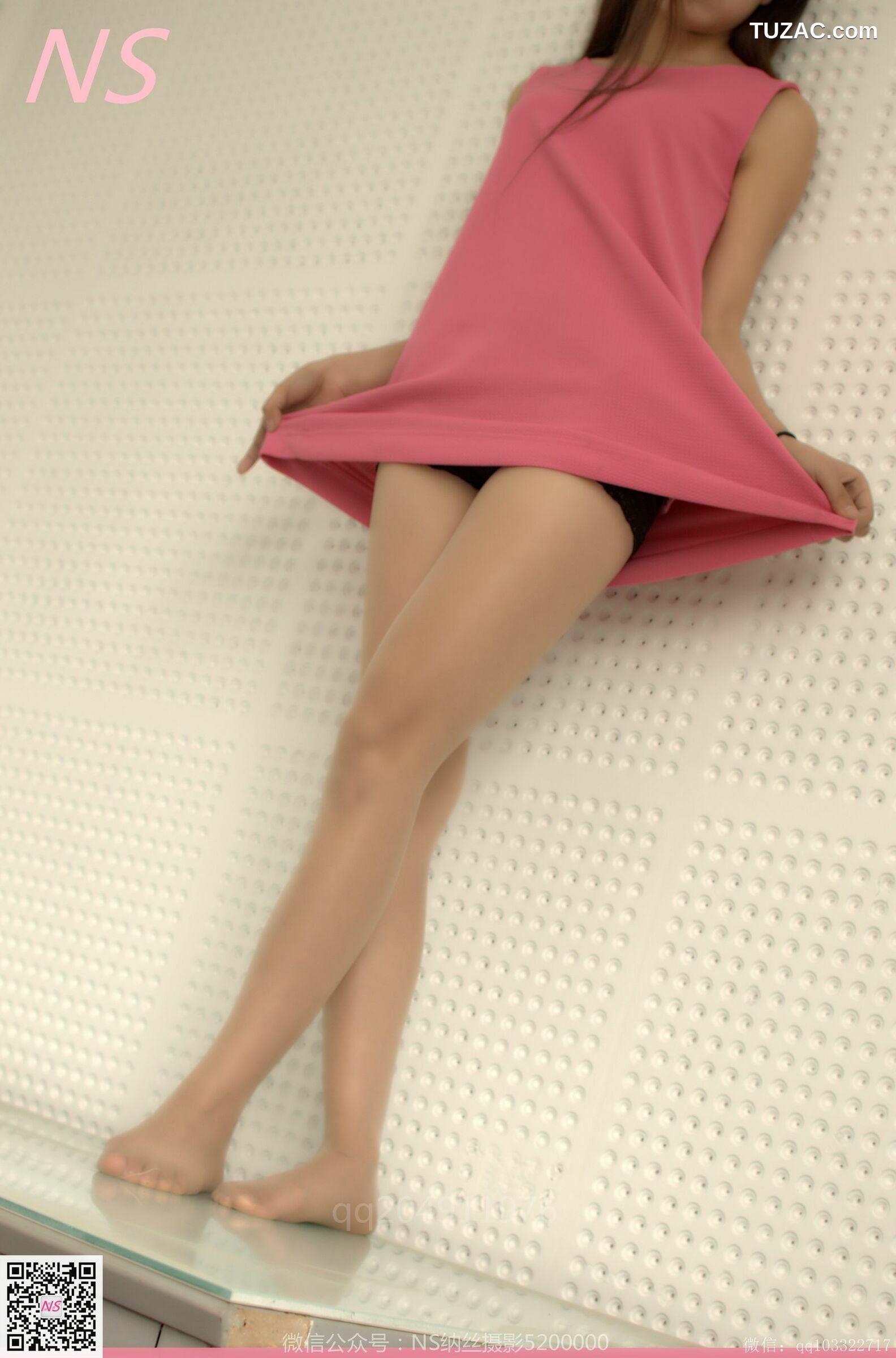 纳丝摄影_悠悠《肉丝红衣女孩》 写真集[35P]