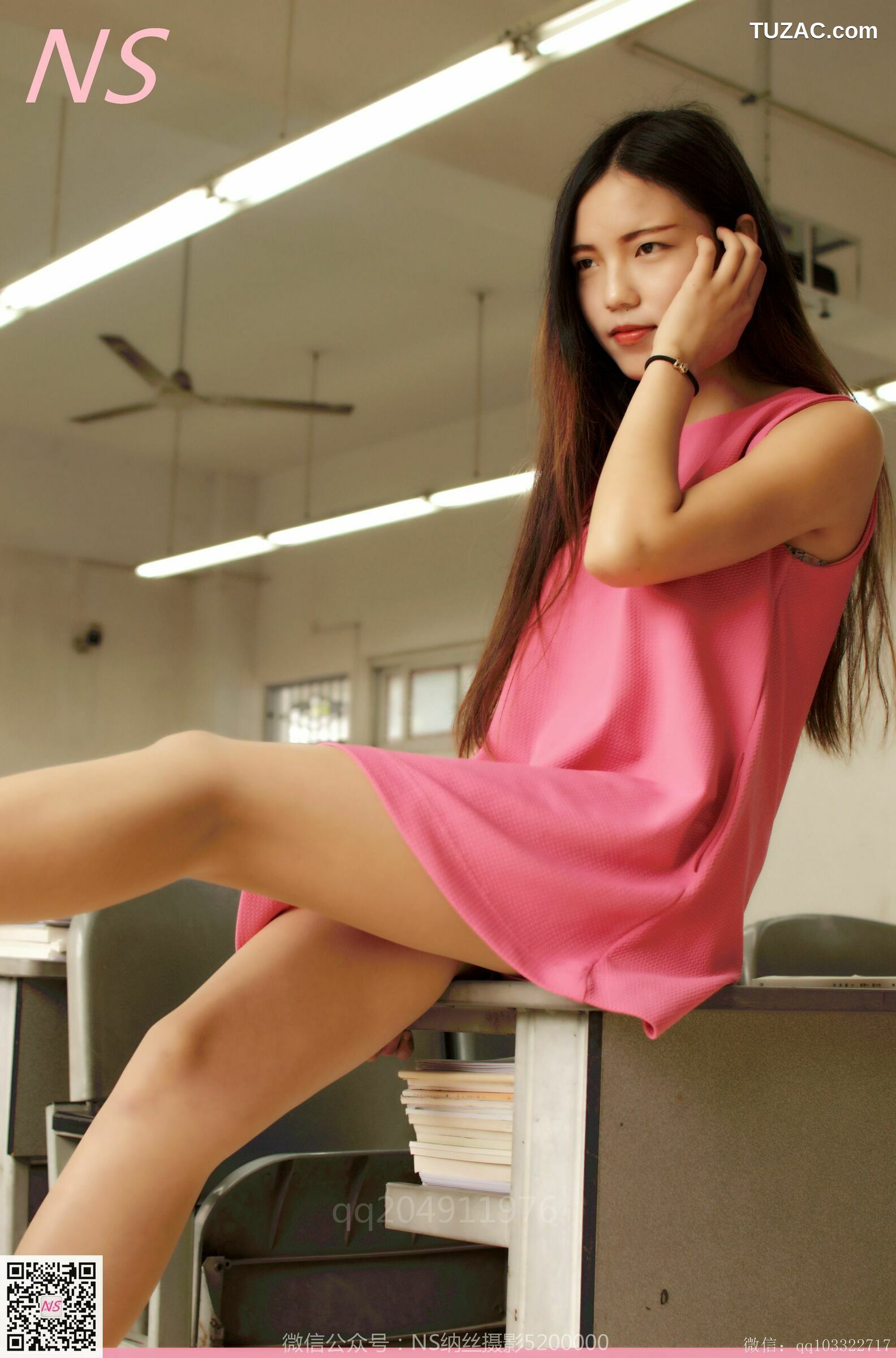 纳丝摄影_悠悠《肉丝红衣女孩》 写真集[35P]