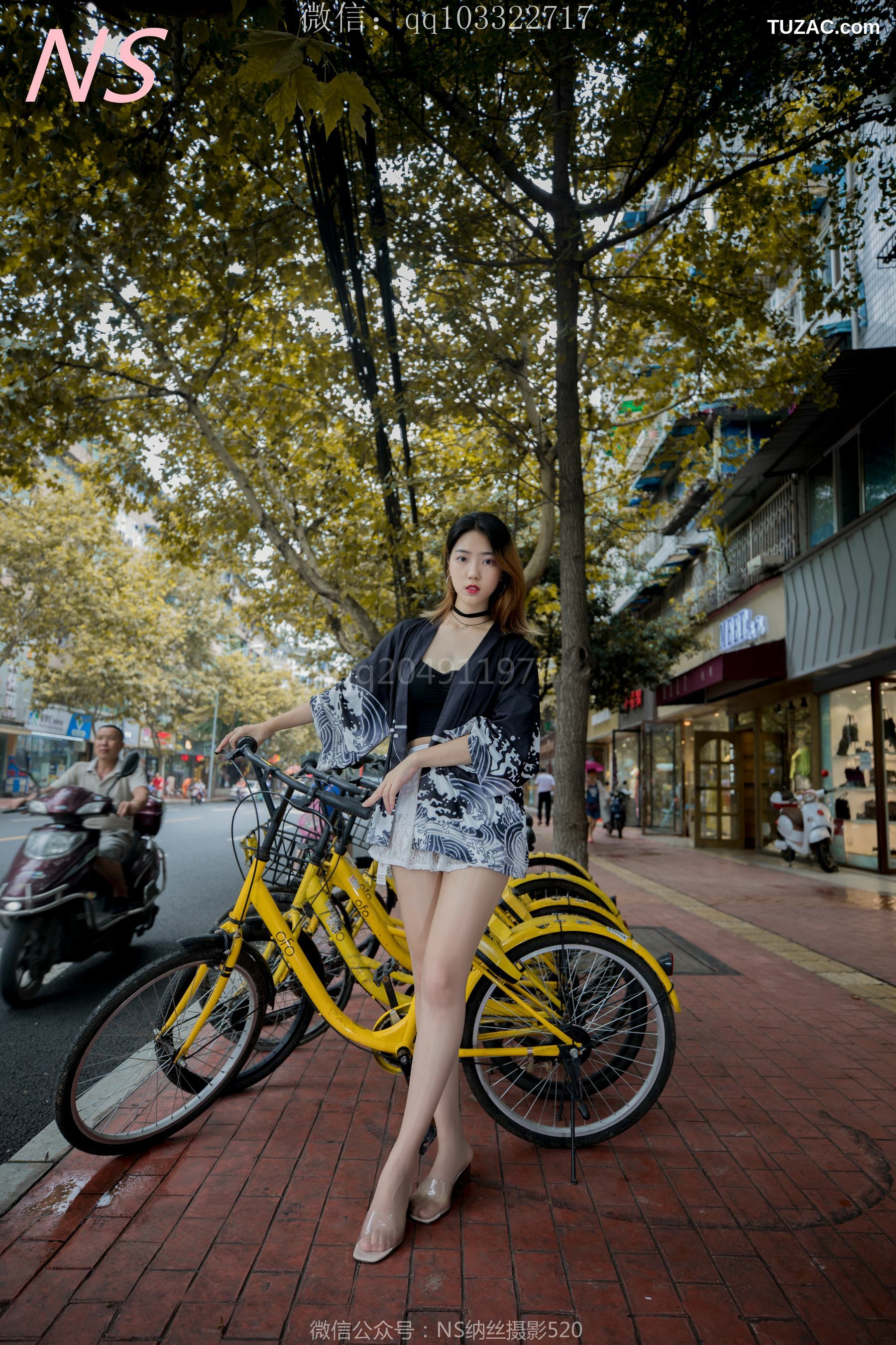 纳丝摄影_曼雯《肉色丝袜美腿三轮车之行》 写真集[82P]