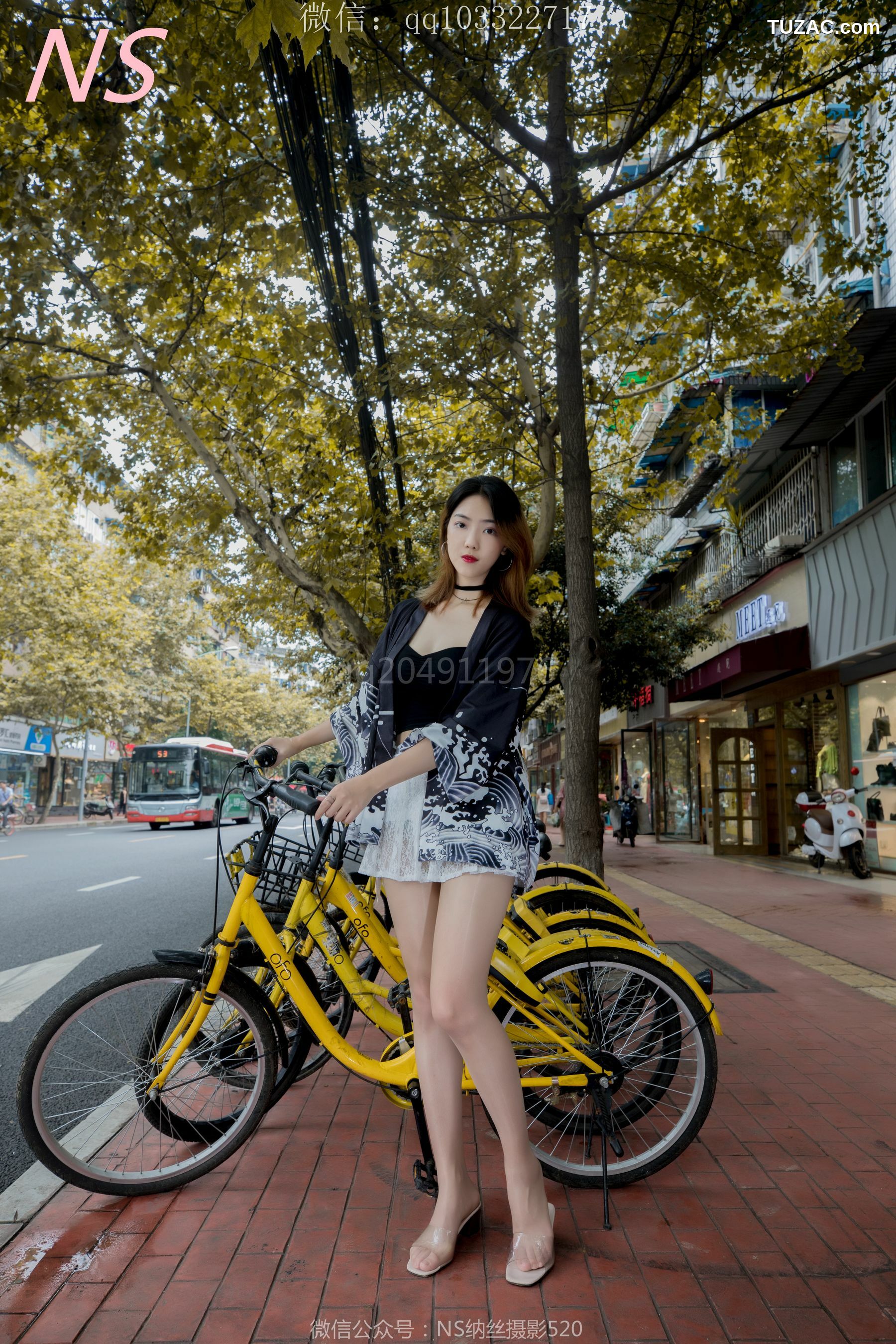 纳丝摄影_曼雯《肉色丝袜美腿三轮车之行》 写真集[82P]