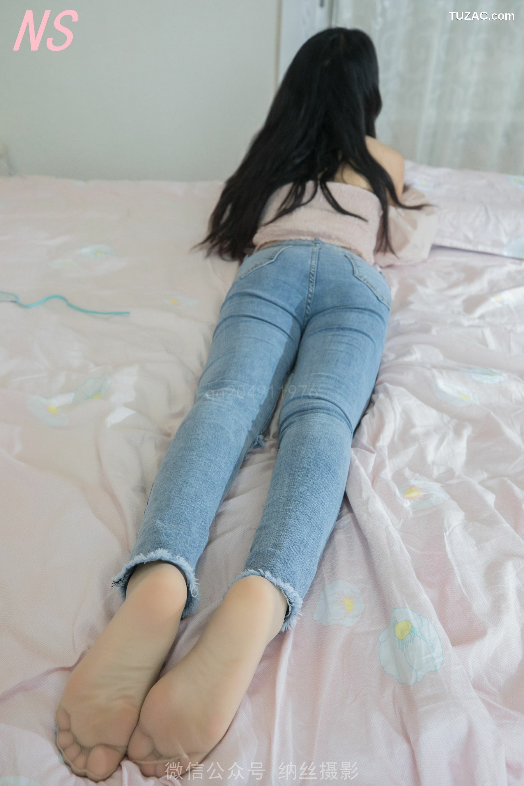 纳丝摄影_李希儿《无缝丝袜》 写真集[95P]