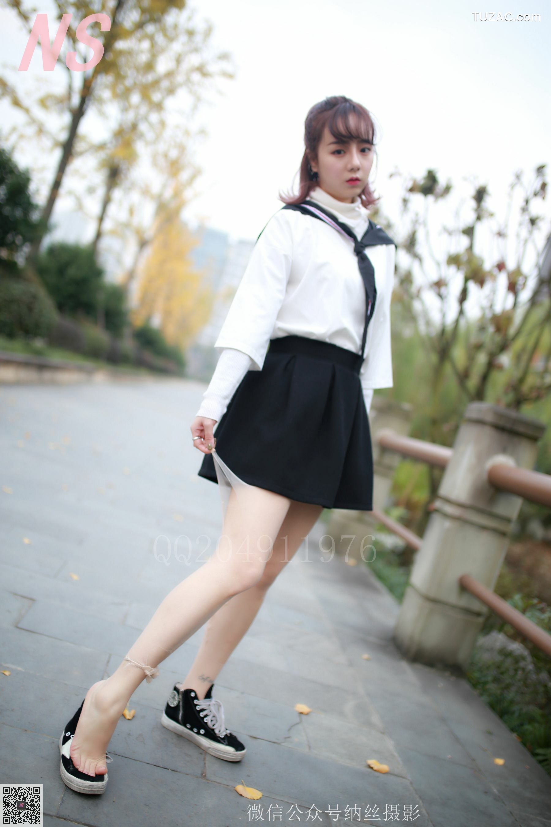 纳丝摄影_然然《大学校园丝袜美足》 NO.100 写真集[111P]