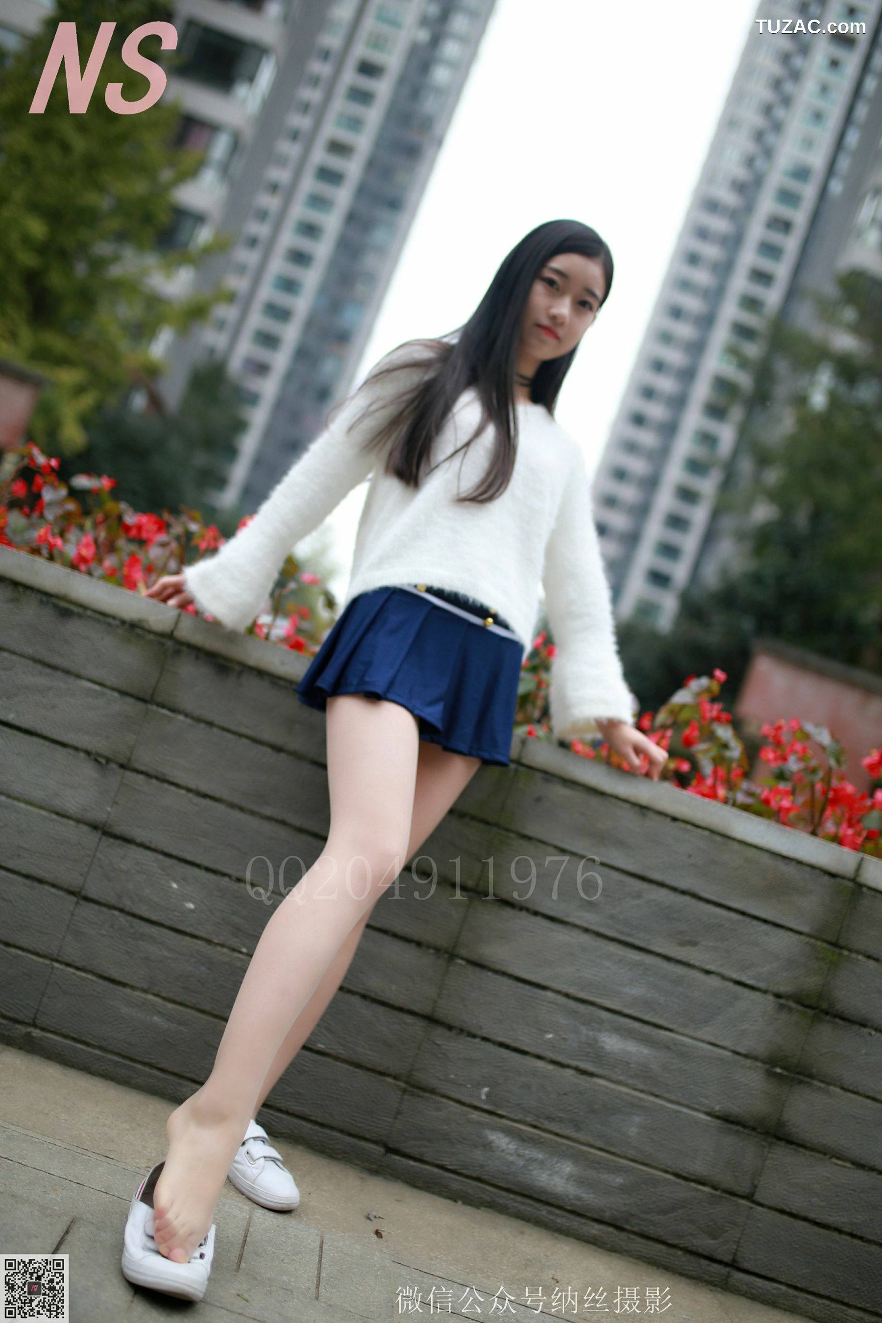 纳丝摄影_珊珊《超短裙美腿肉丝》 NO.097 写真集[94P]