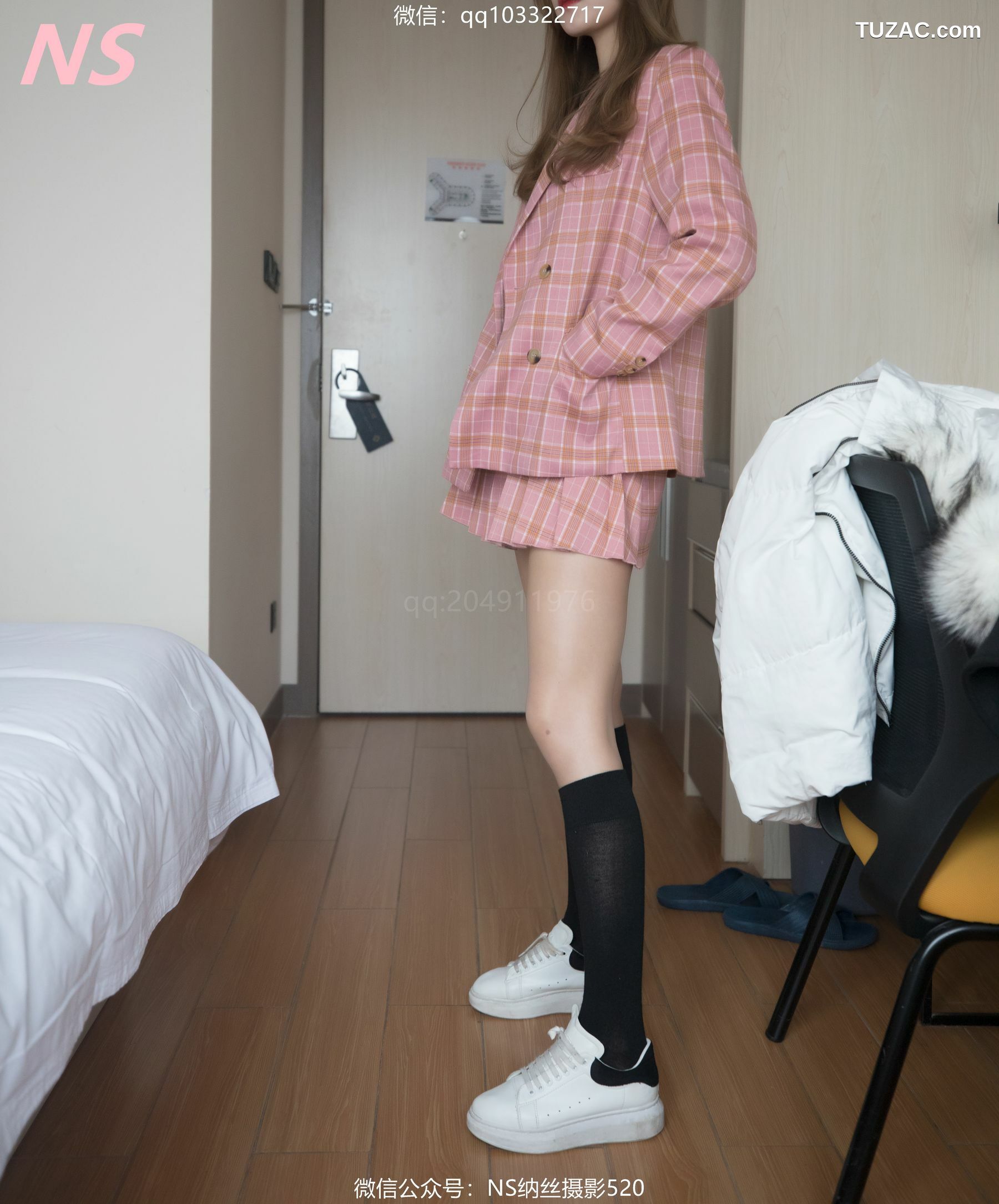 纳丝摄影_画画《高光丝袜》 写真集[87P]