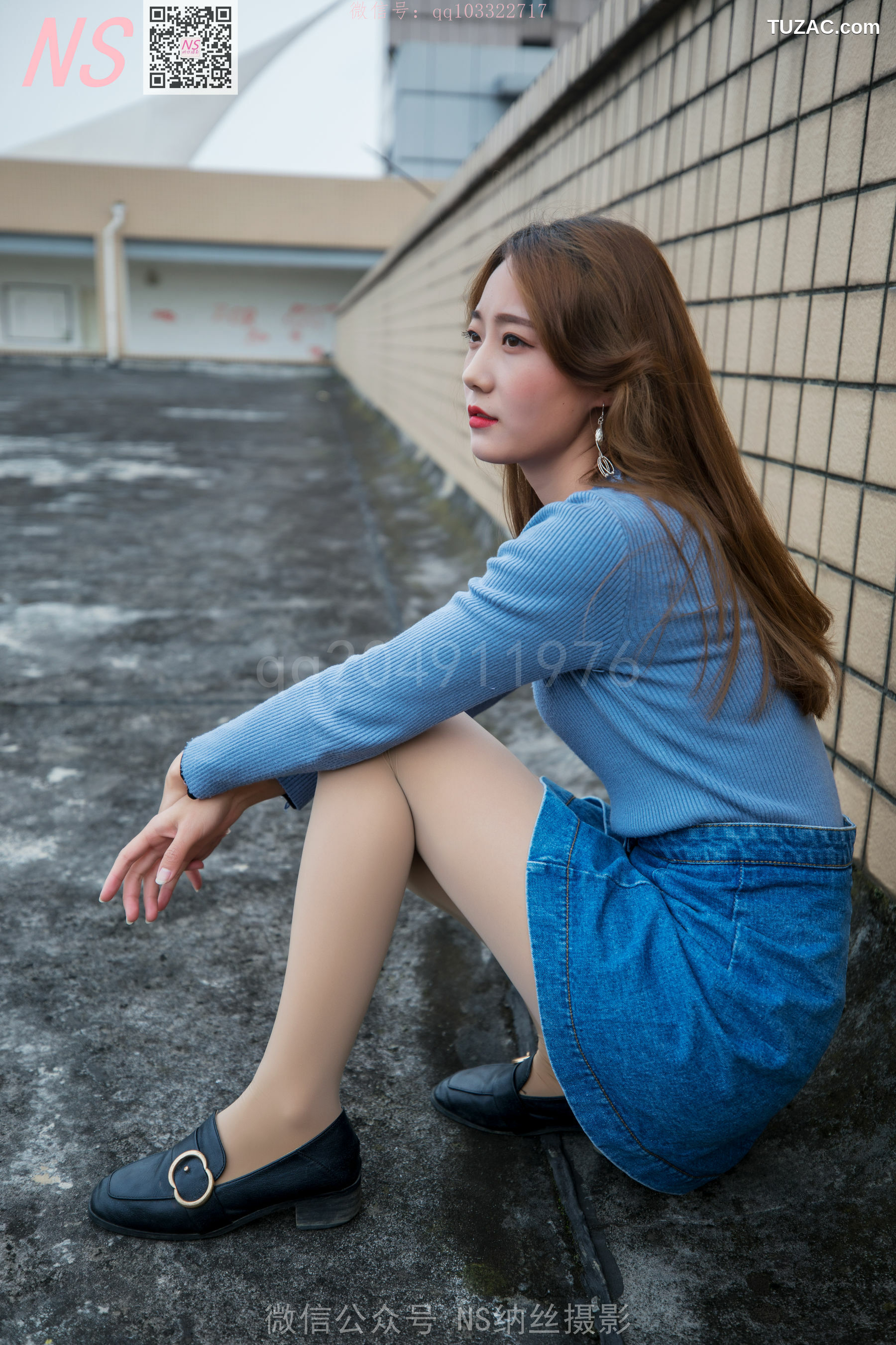 纳丝摄影_舒怡《女神天台肉色丝袜》 写真集[99P]