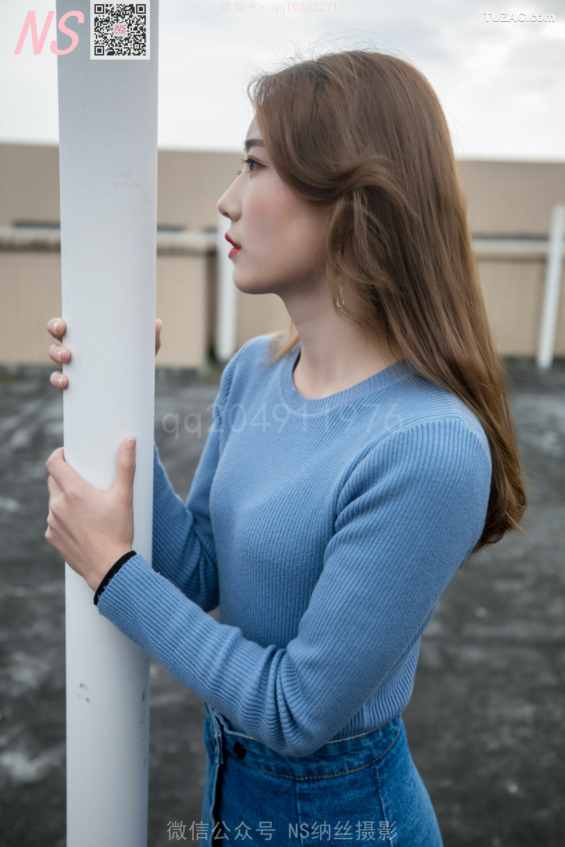 纳丝摄影_舒怡《女神天台肉色丝袜》 写真集[99P]